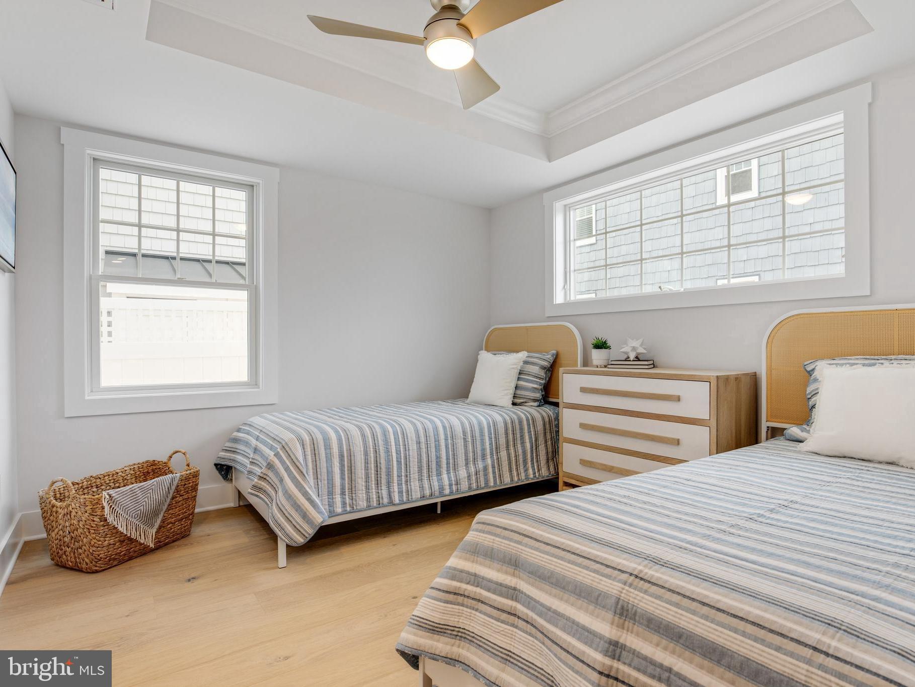 10-B W MARSHALL AVENUE