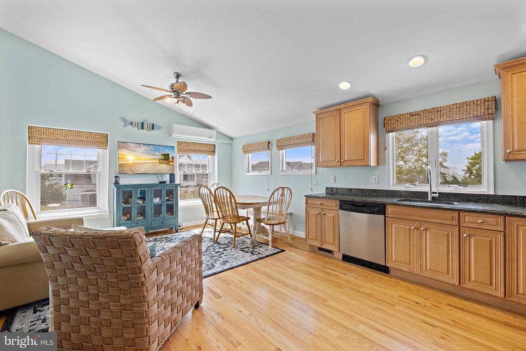 15 W 16TH STREET A