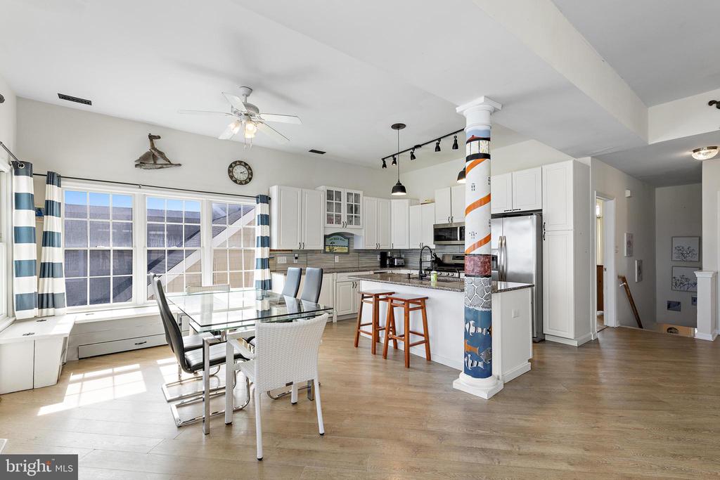 813 N OCEAN AVENUE