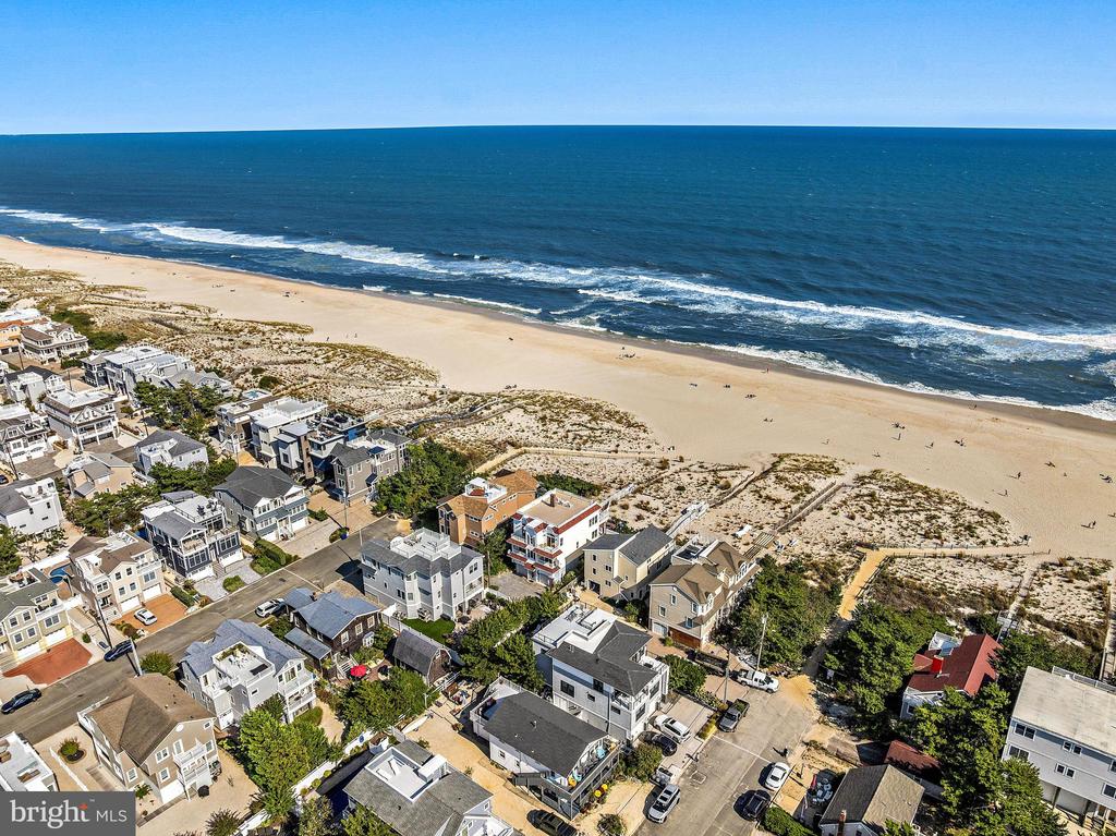 813 N OCEAN AVENUE