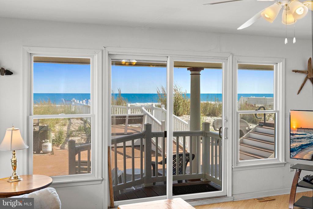813 N OCEAN AVENUE