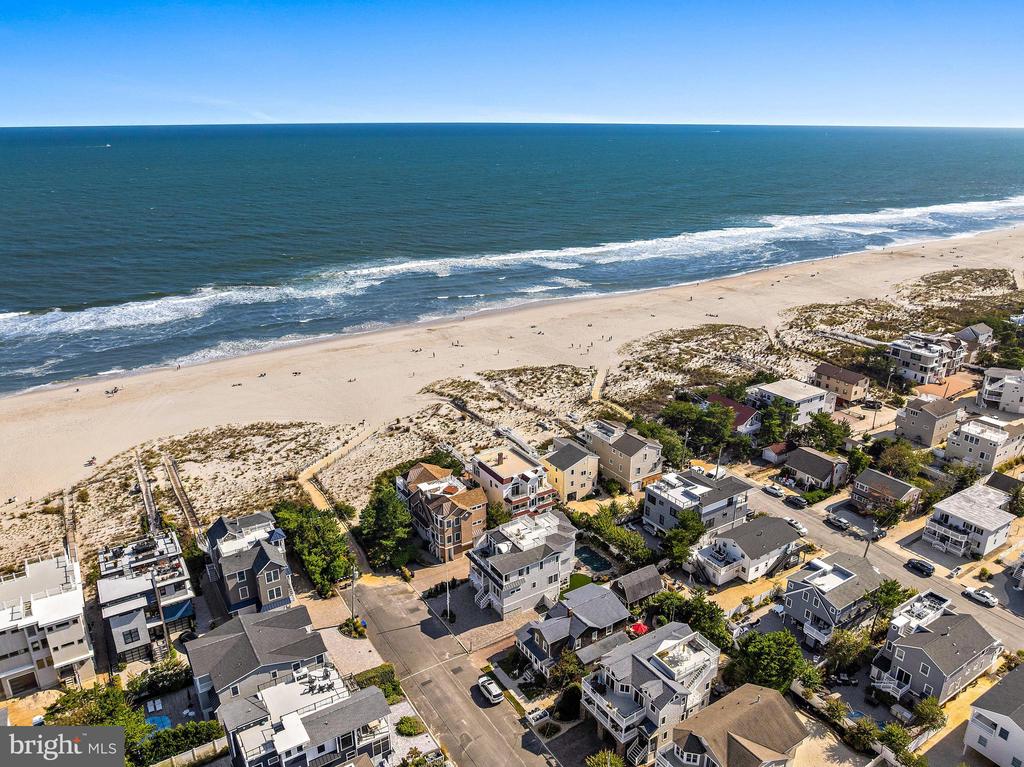 813 N OCEAN AVENUE