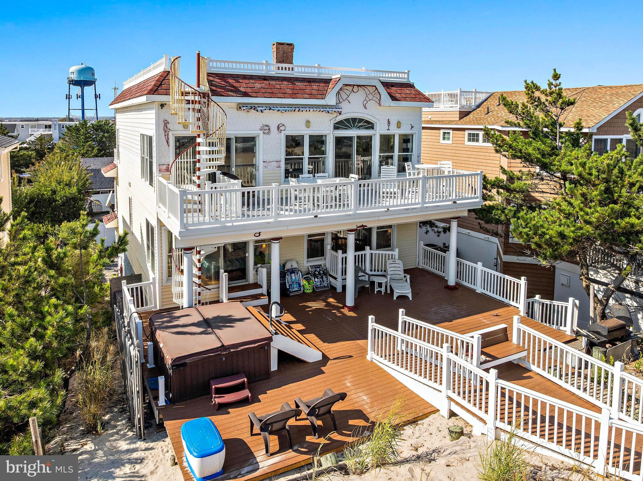 813 N OCEAN AVENUE