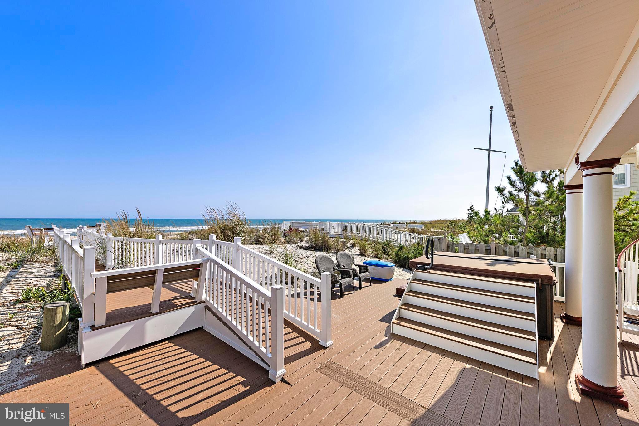 813 N OCEAN AVENUE