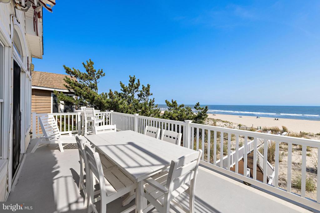 813 N OCEAN AVENUE