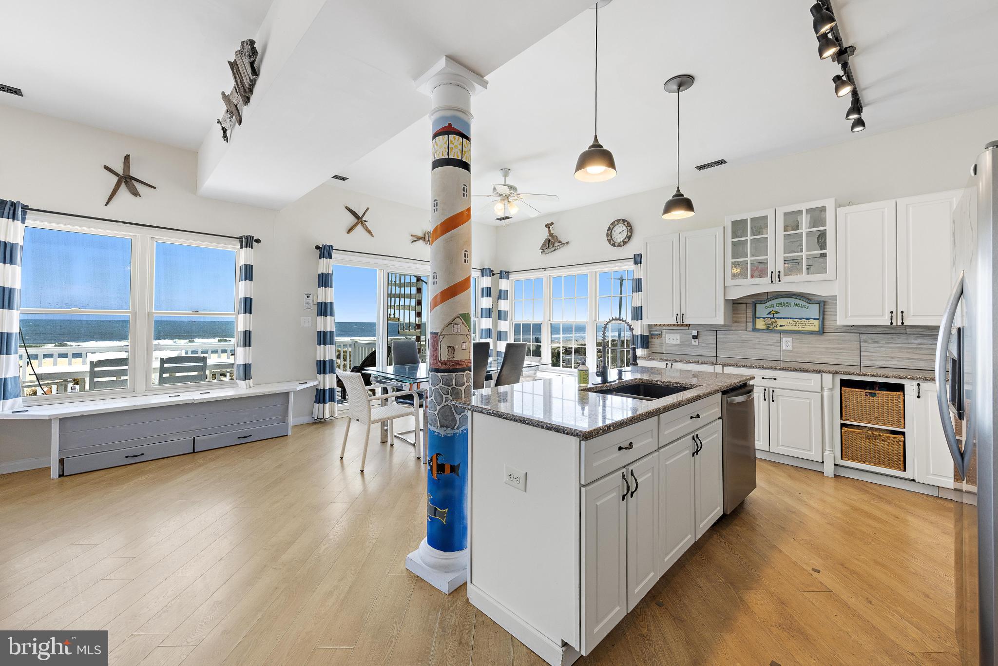 813 N OCEAN AVENUE