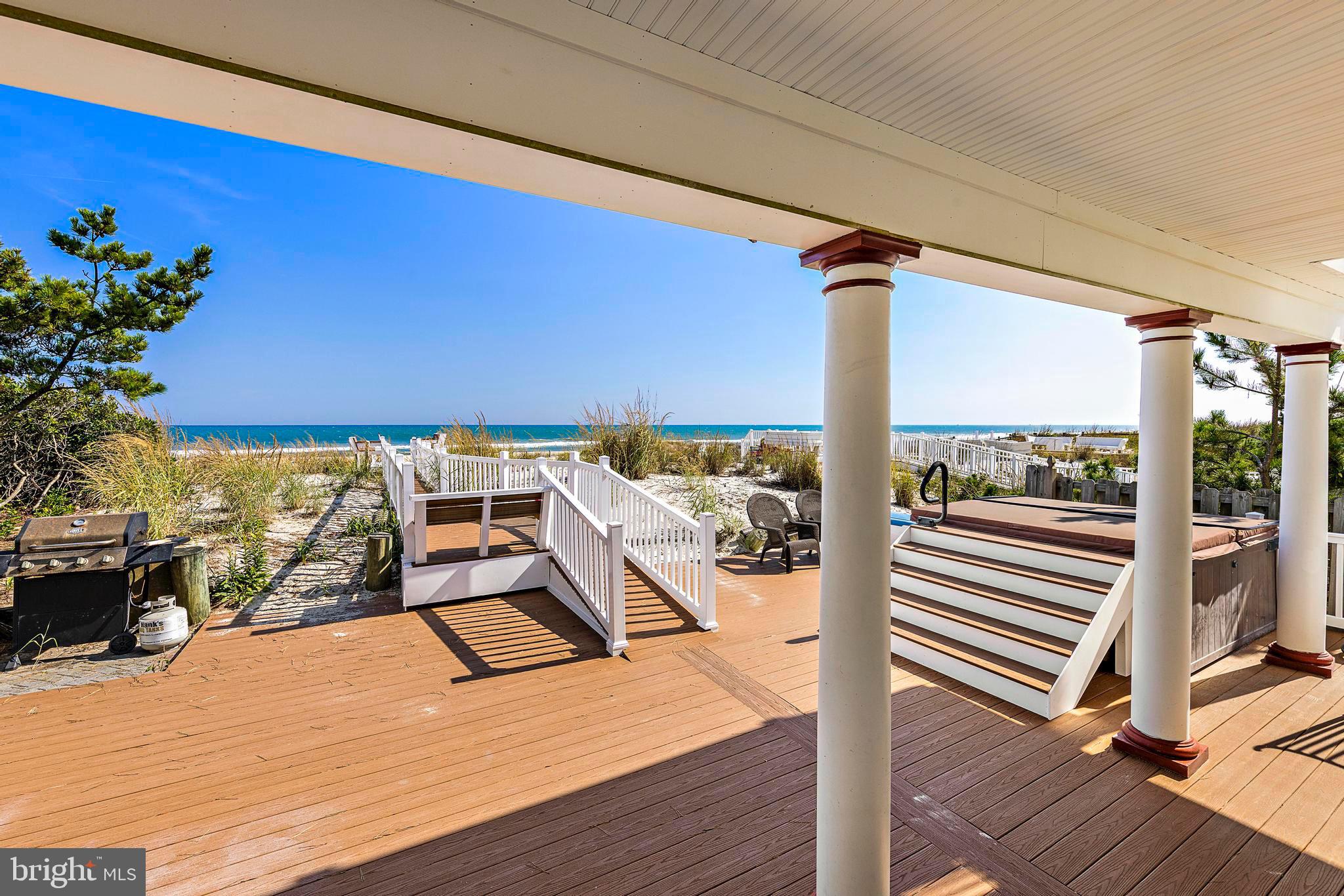 813 N OCEAN AVENUE