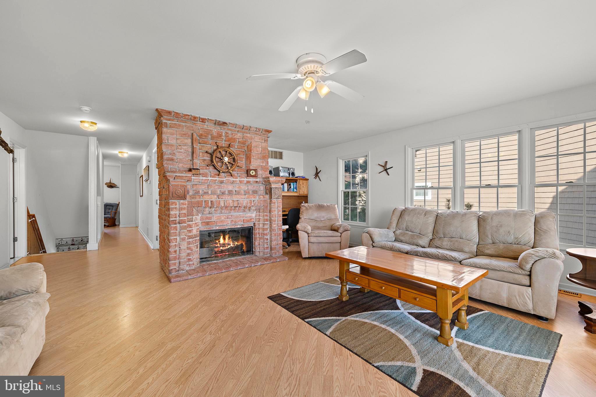 813 N OCEAN AVENUE