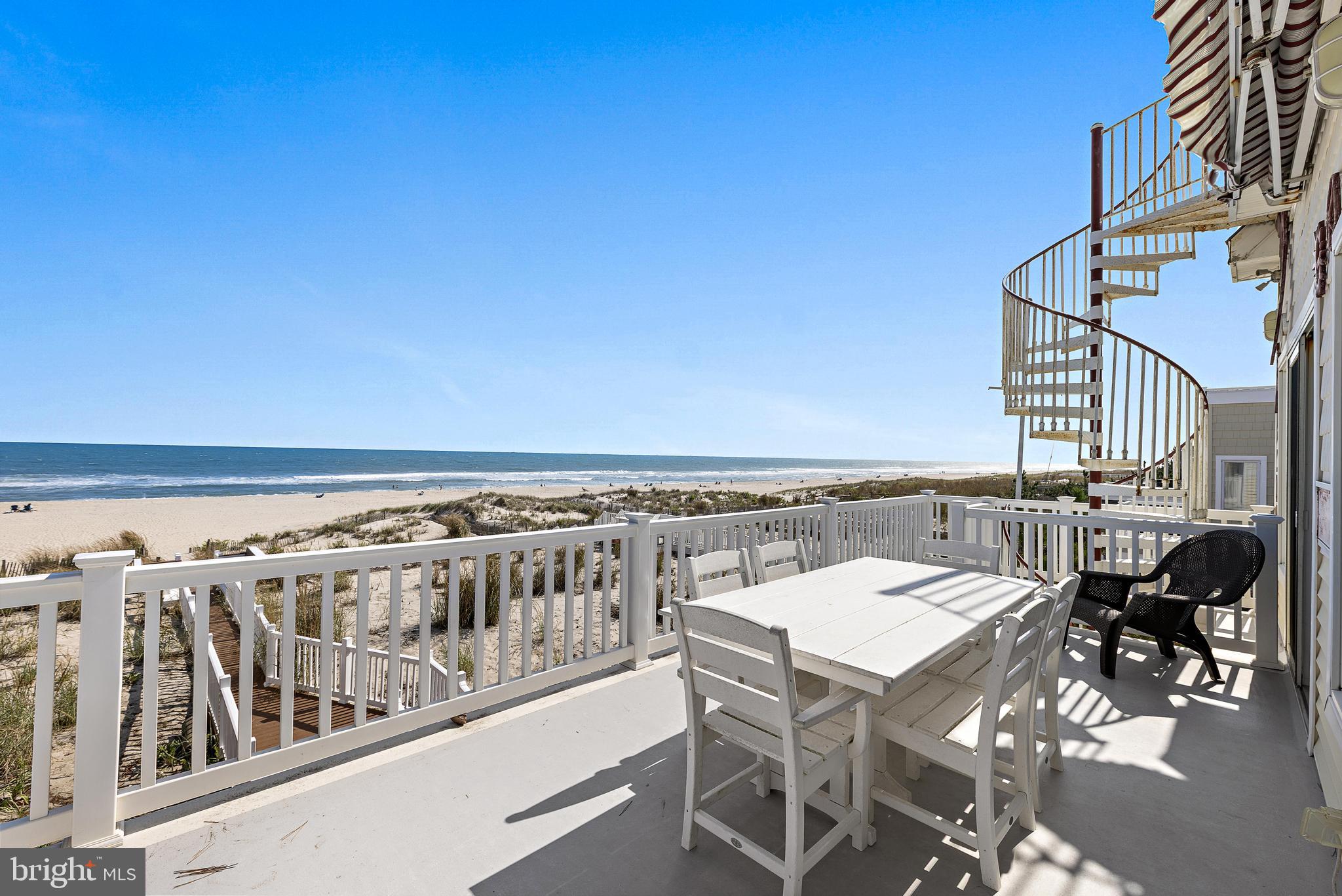 813 N OCEAN AVENUE