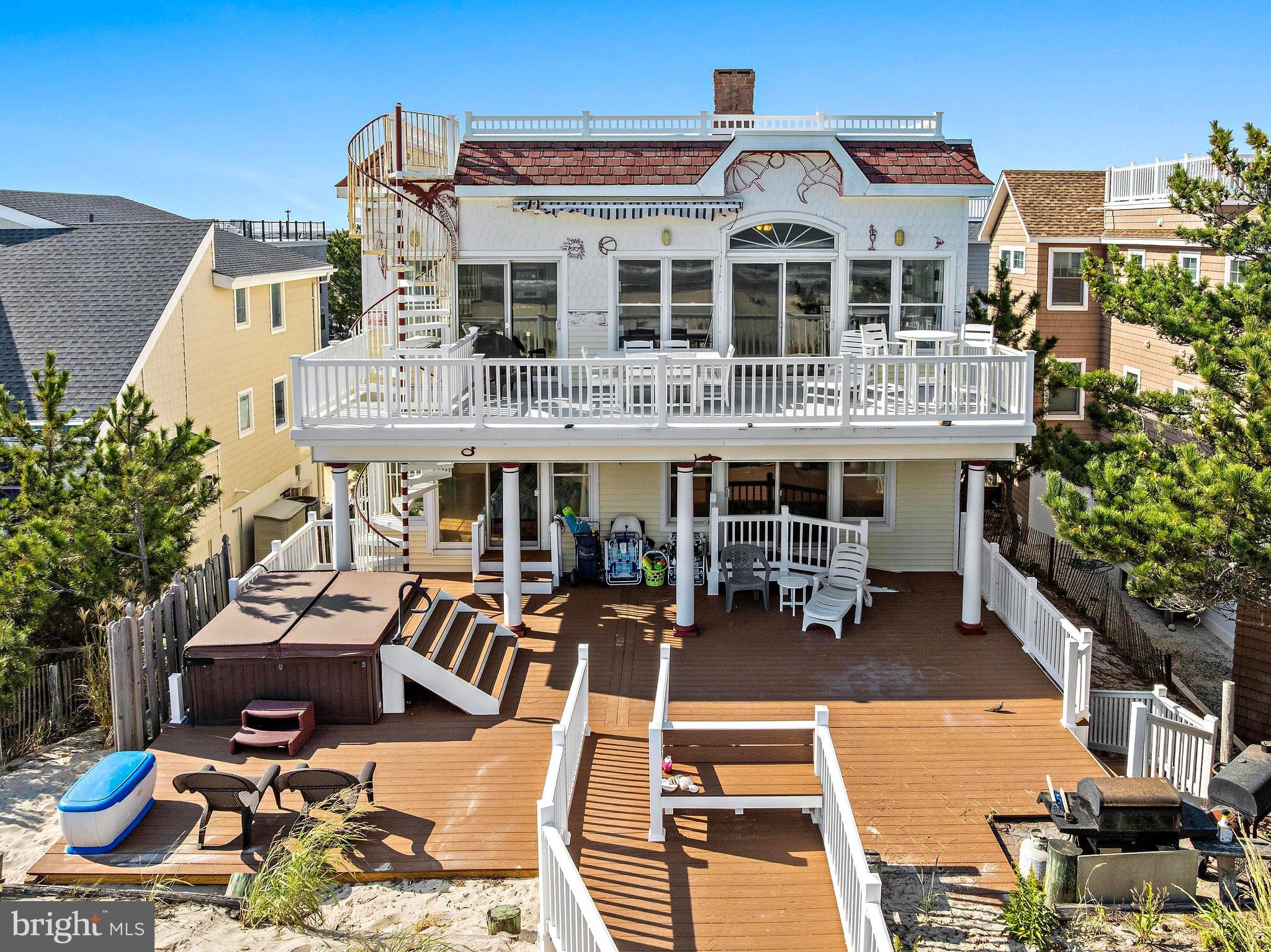813 N OCEAN AVENUE