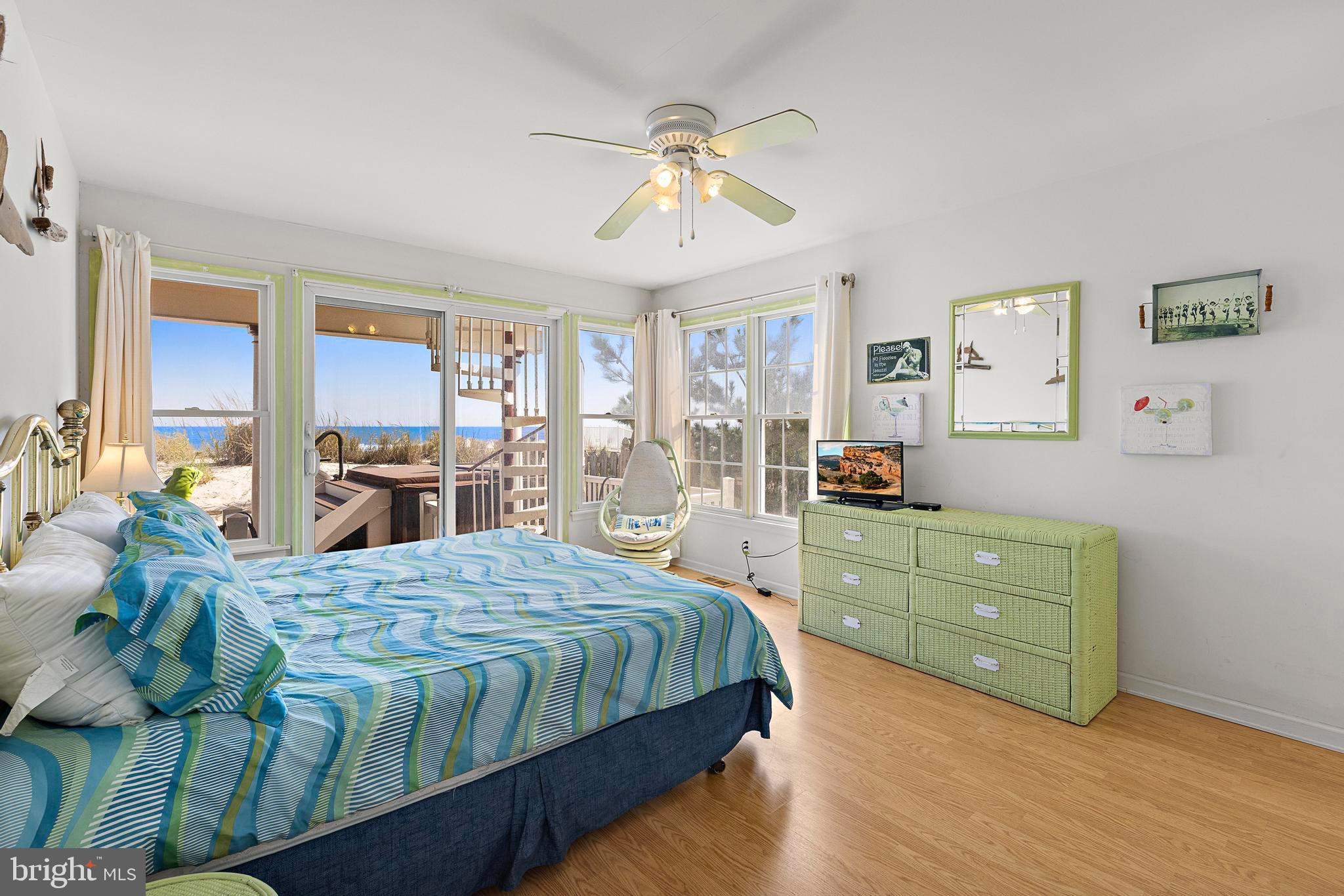 813 N OCEAN AVENUE
