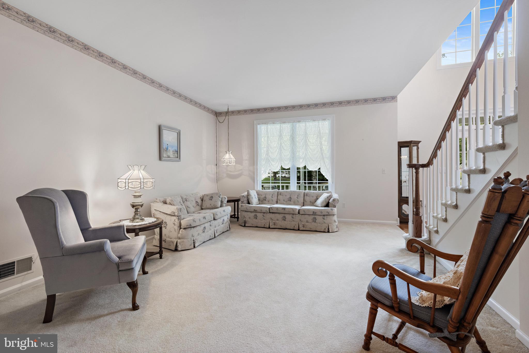 221 LAUREL COURT