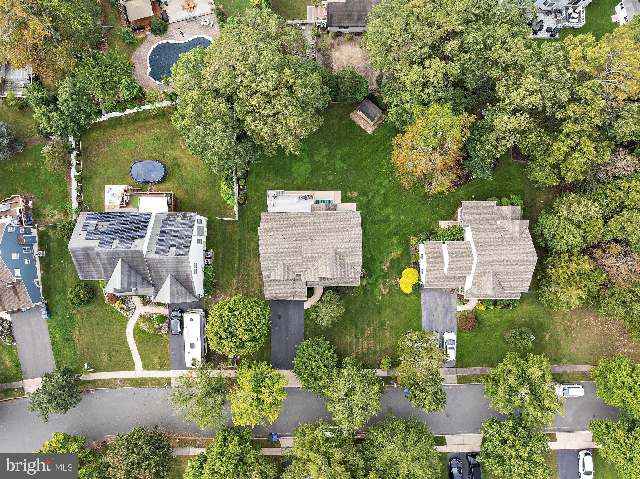 221 LAUREL COURT