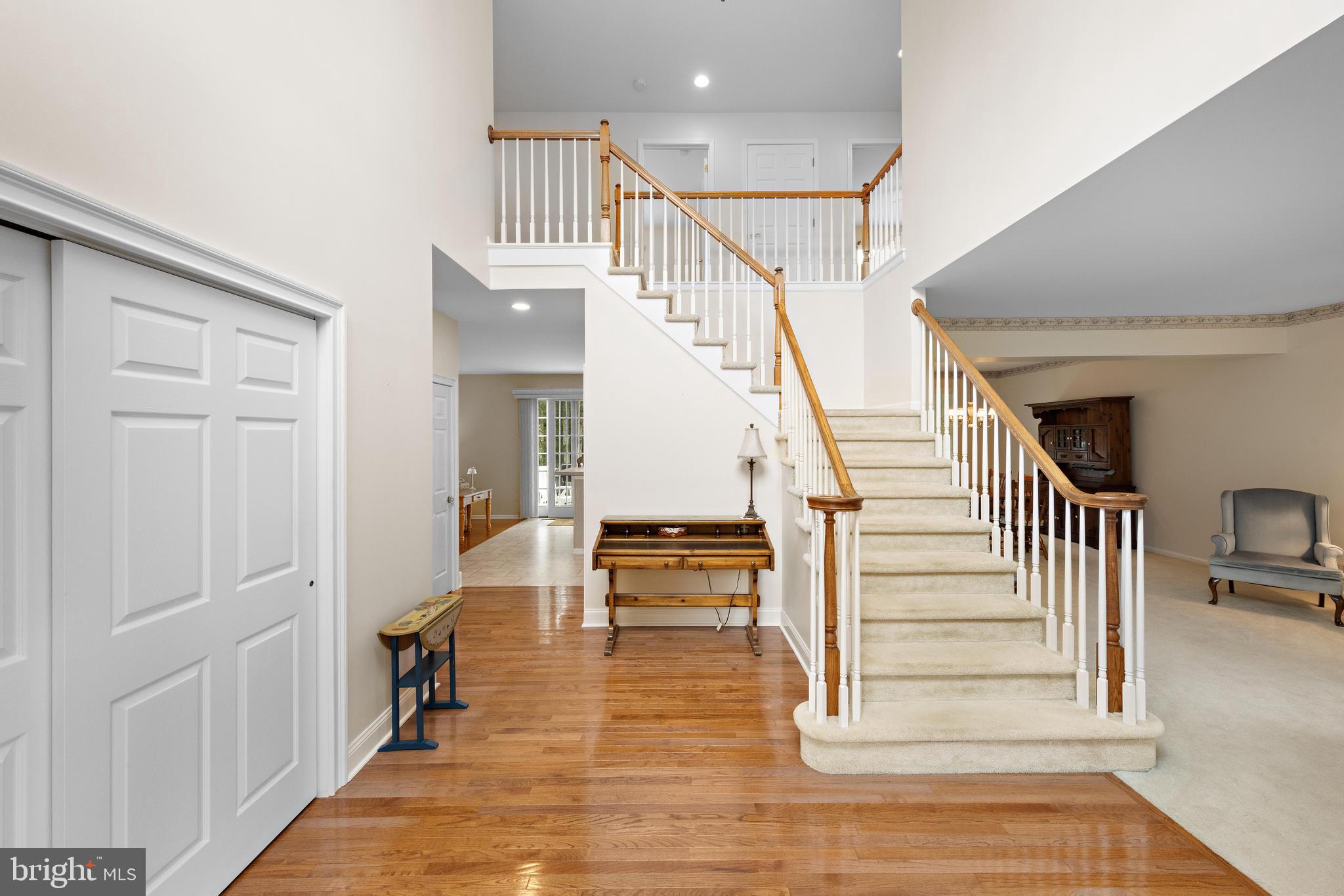 221 LAUREL COURT