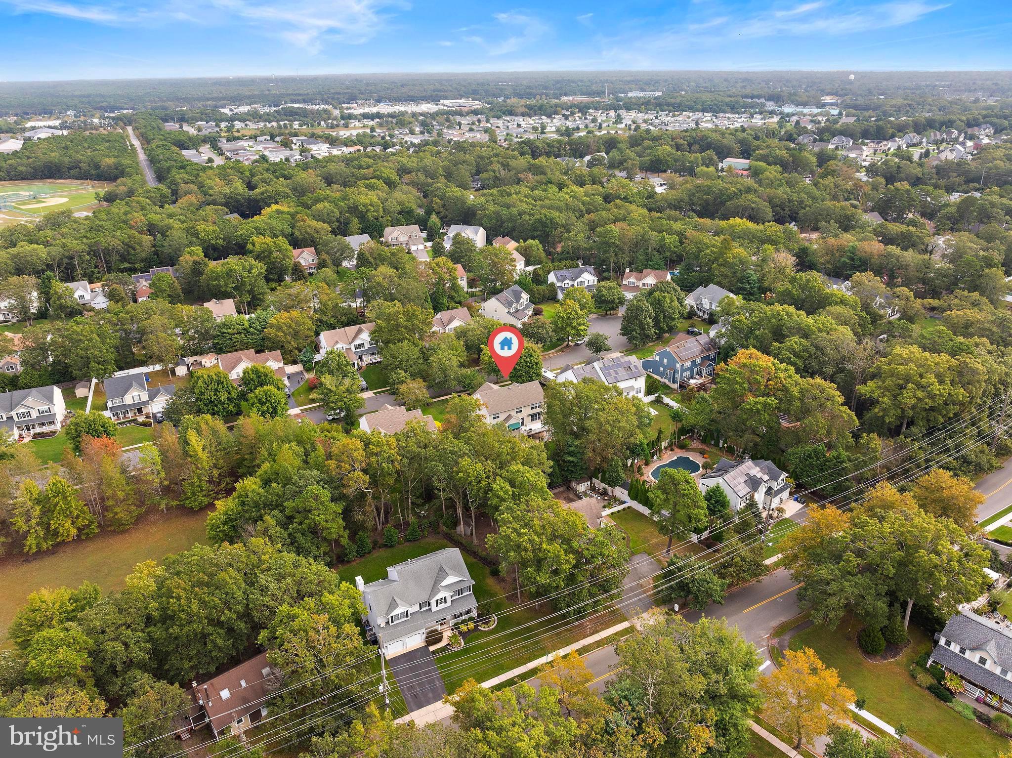 221 LAUREL COURT