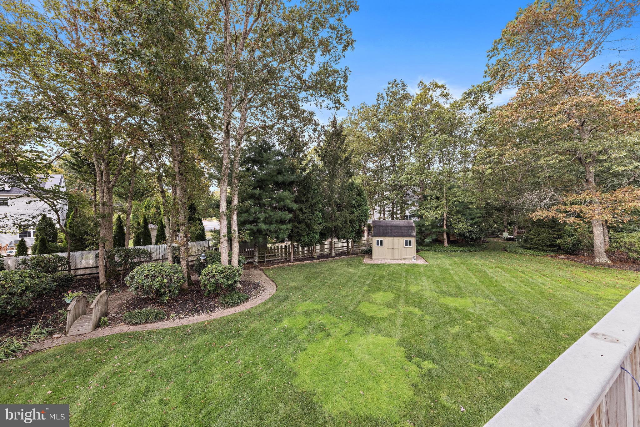 221 LAUREL COURT