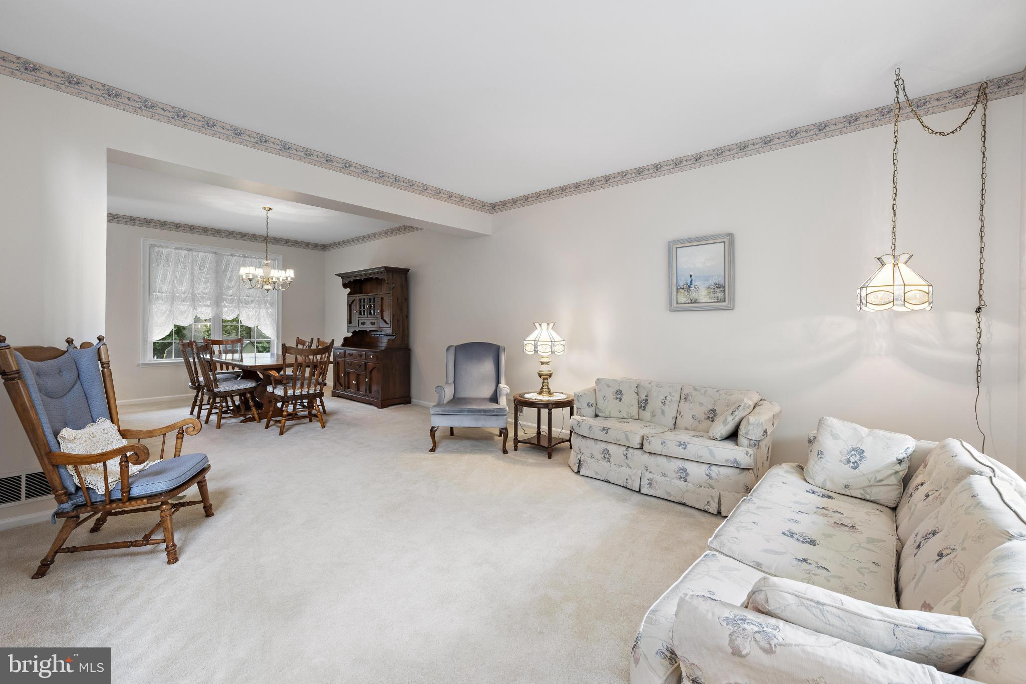 221 LAUREL COURT
