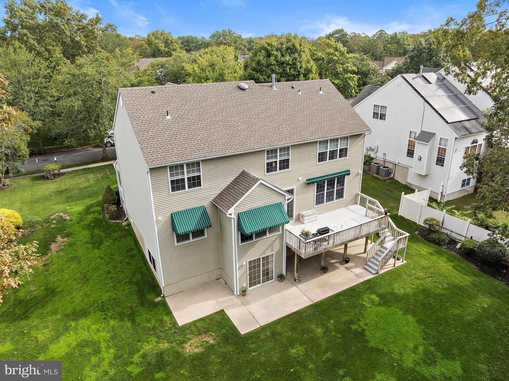 221 LAUREL COURT
