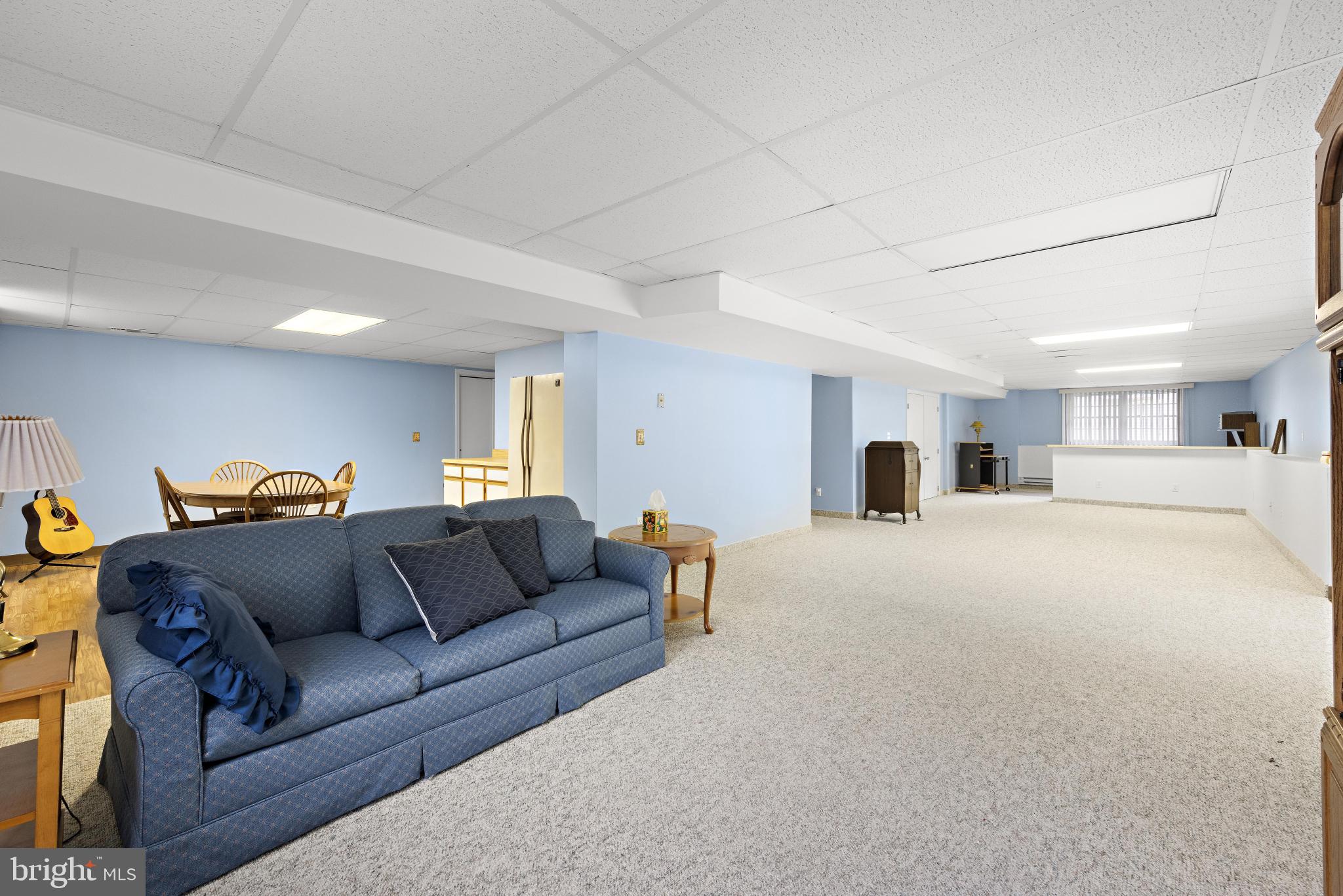 221 LAUREL COURT