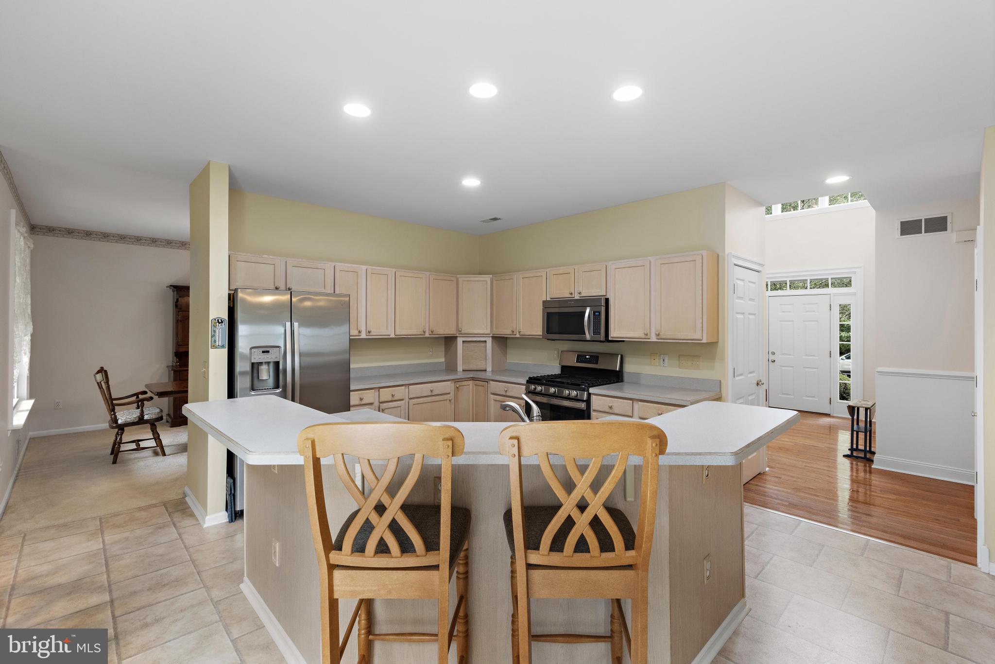 221 LAUREL COURT