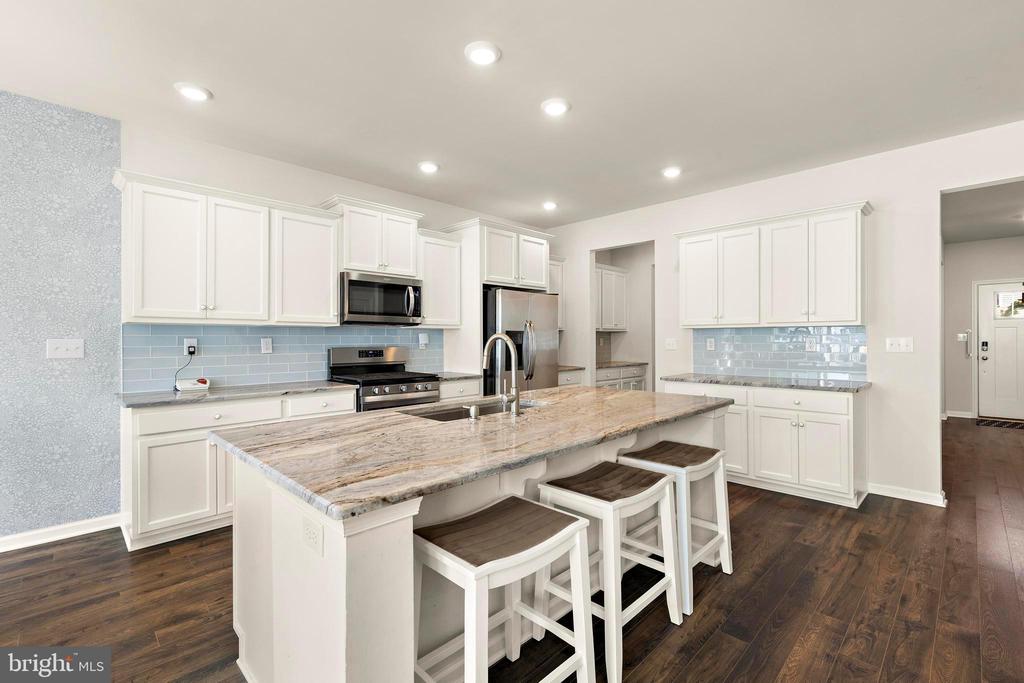55 HOLLOWAY AVENUE