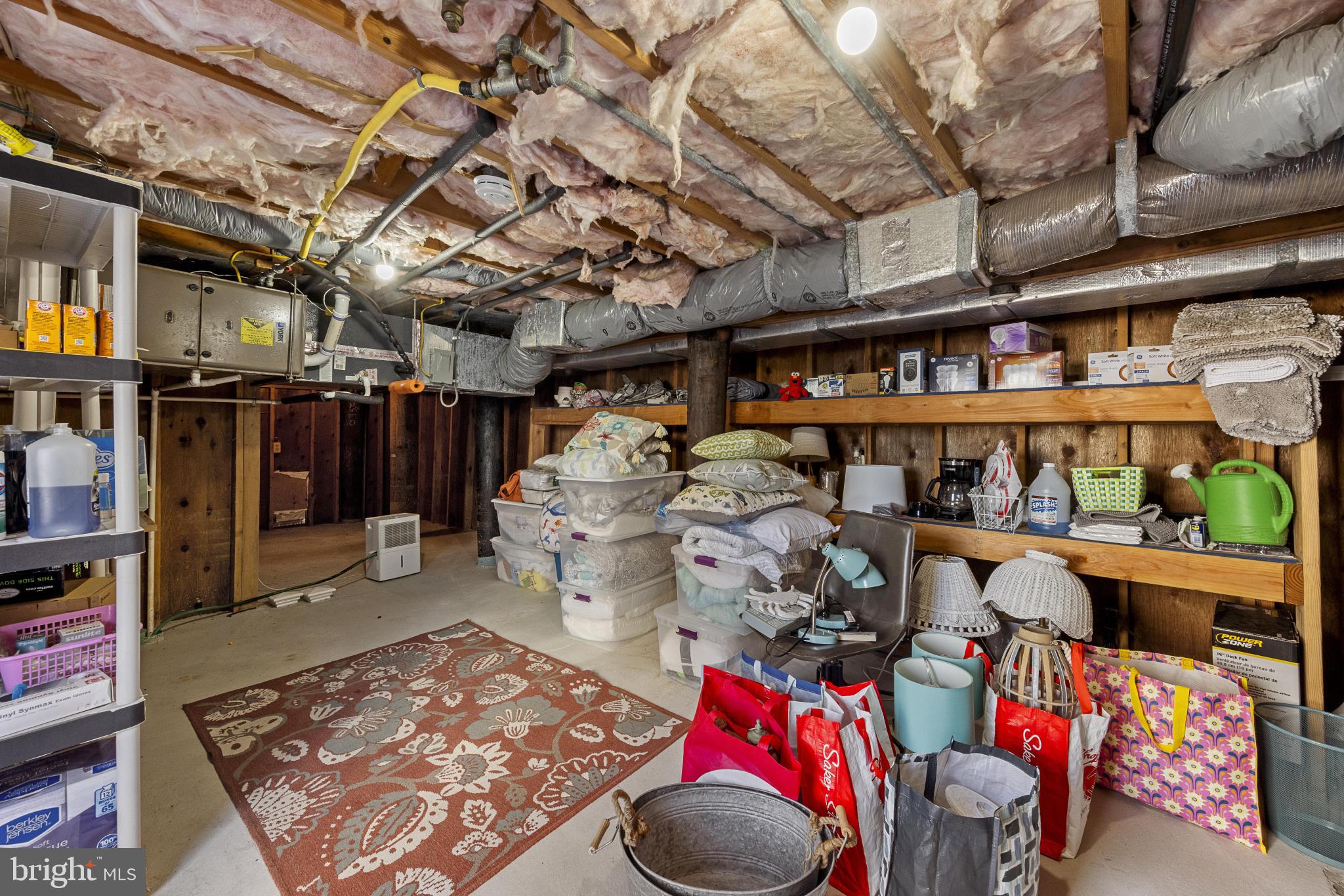 229 MERIVALE AVENUE UNIT B - 2ND FLOOR