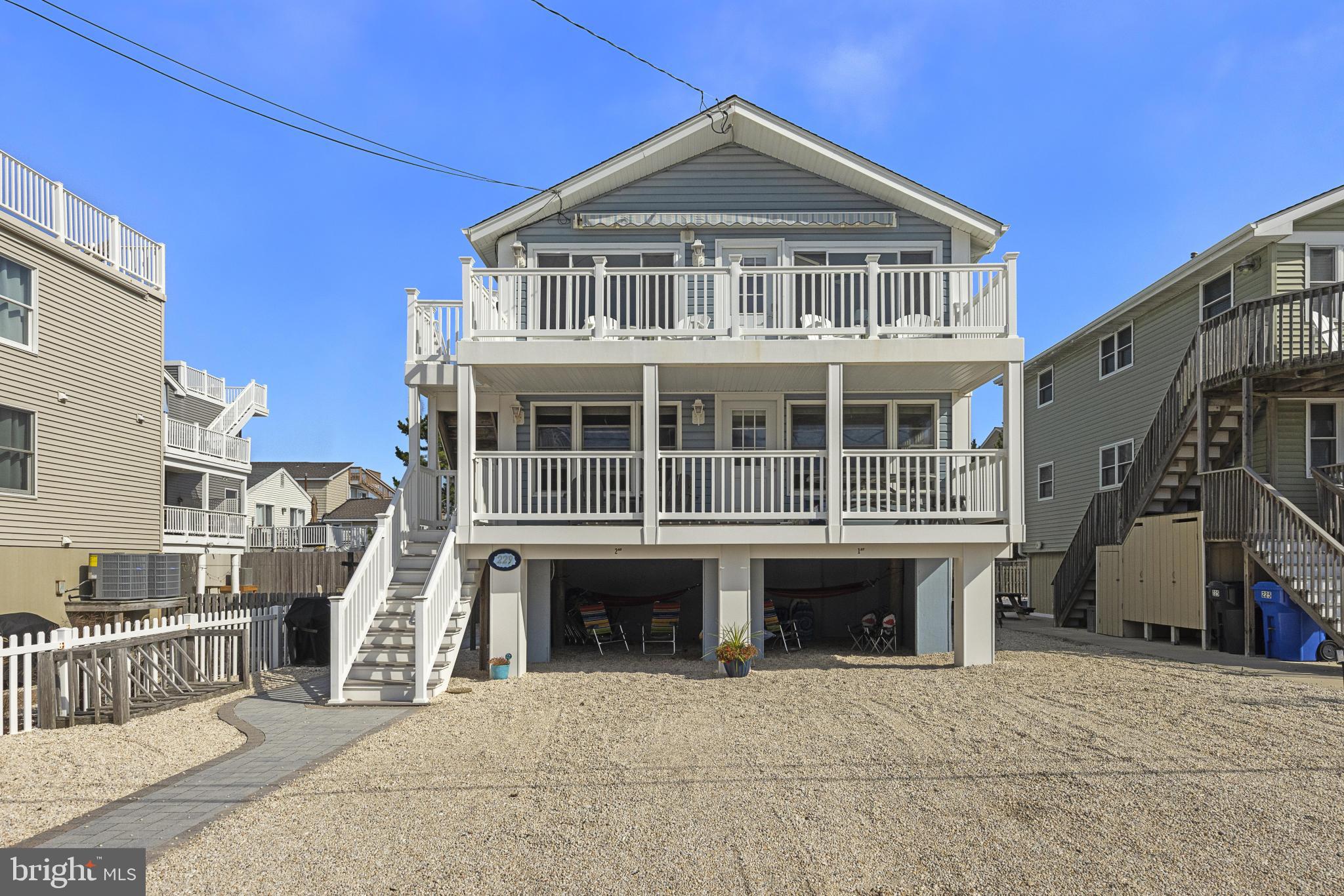 229 MERIVALE AVENUE A 1ST FLOOR
