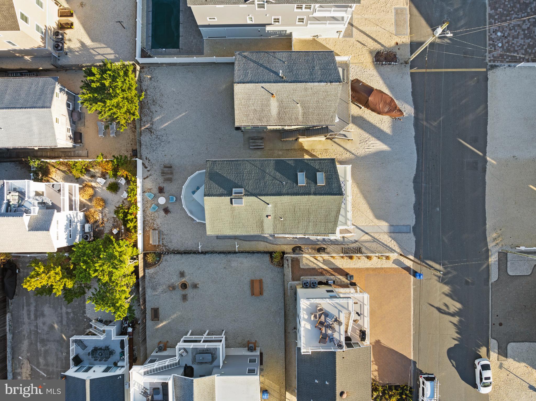 229 MERIVALE AVENUE A 1ST FLOOR