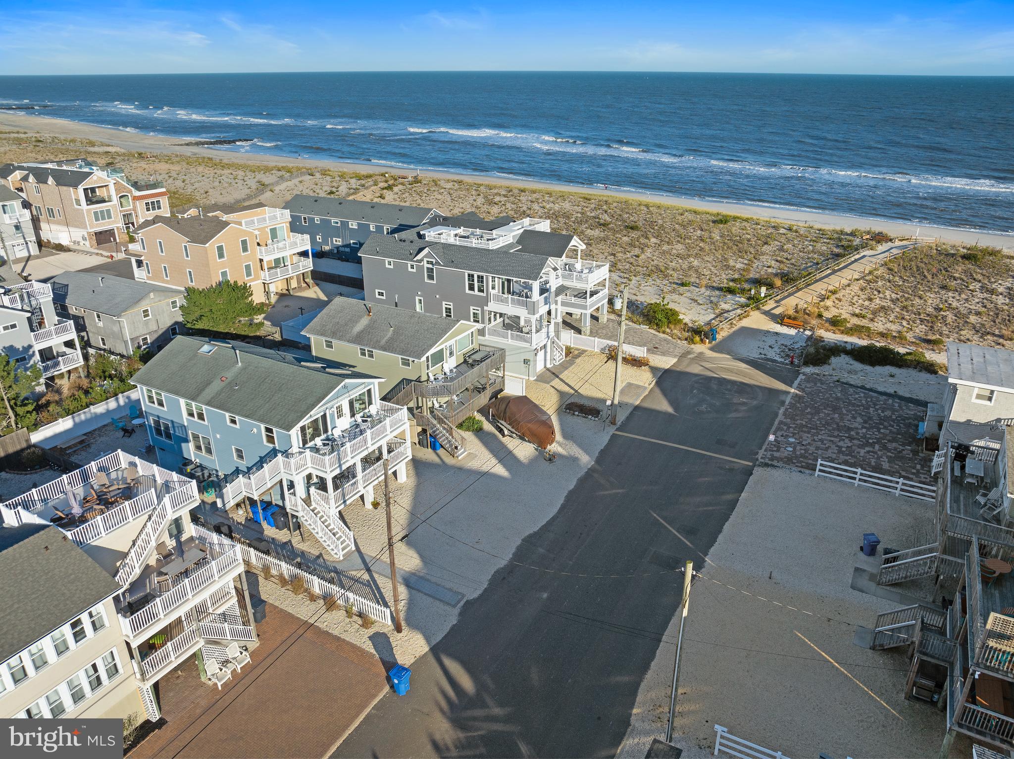 229 MERIVALE AVENUE A 1ST FLOOR