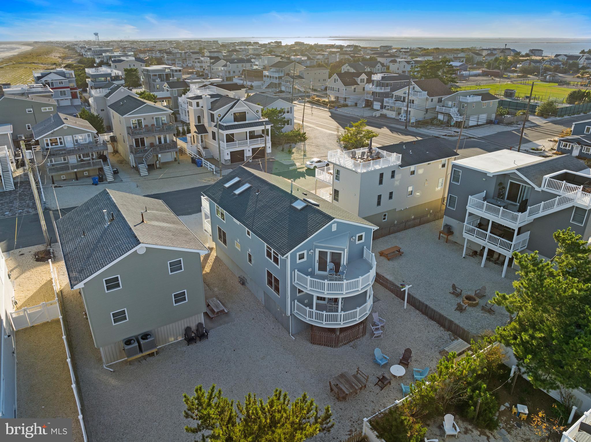 229 MERIVALE AVENUE A 1ST FLOOR