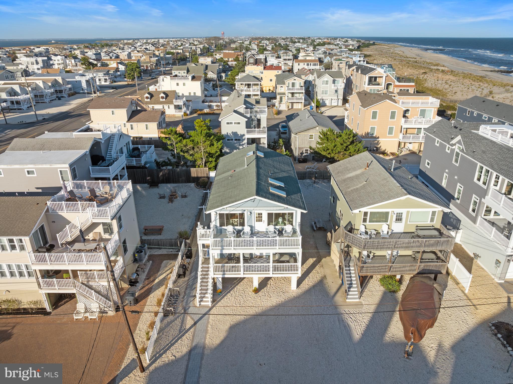 229 MERIVALE AVENUE A 1ST FLOOR