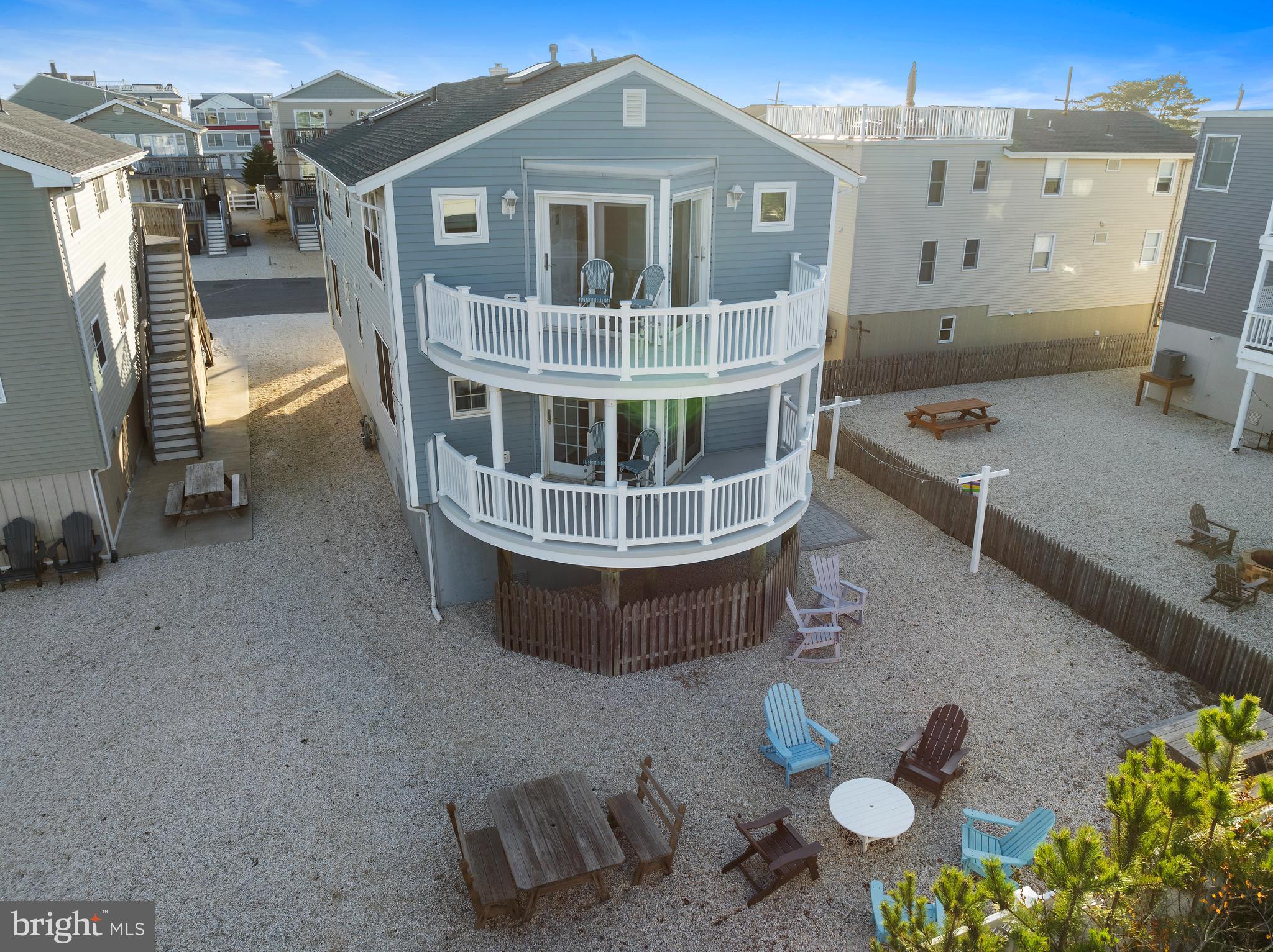 229 MERIVALE AVENUE A 1ST FLOOR