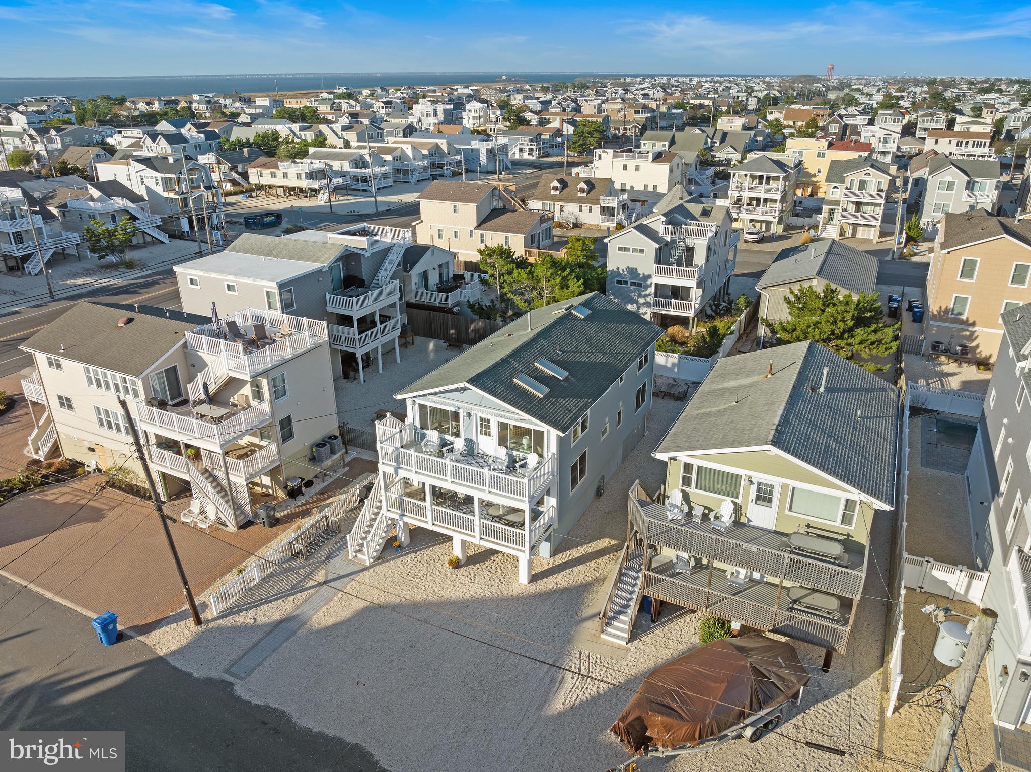 229 MERIVALE AVENUE A 1ST FLOOR