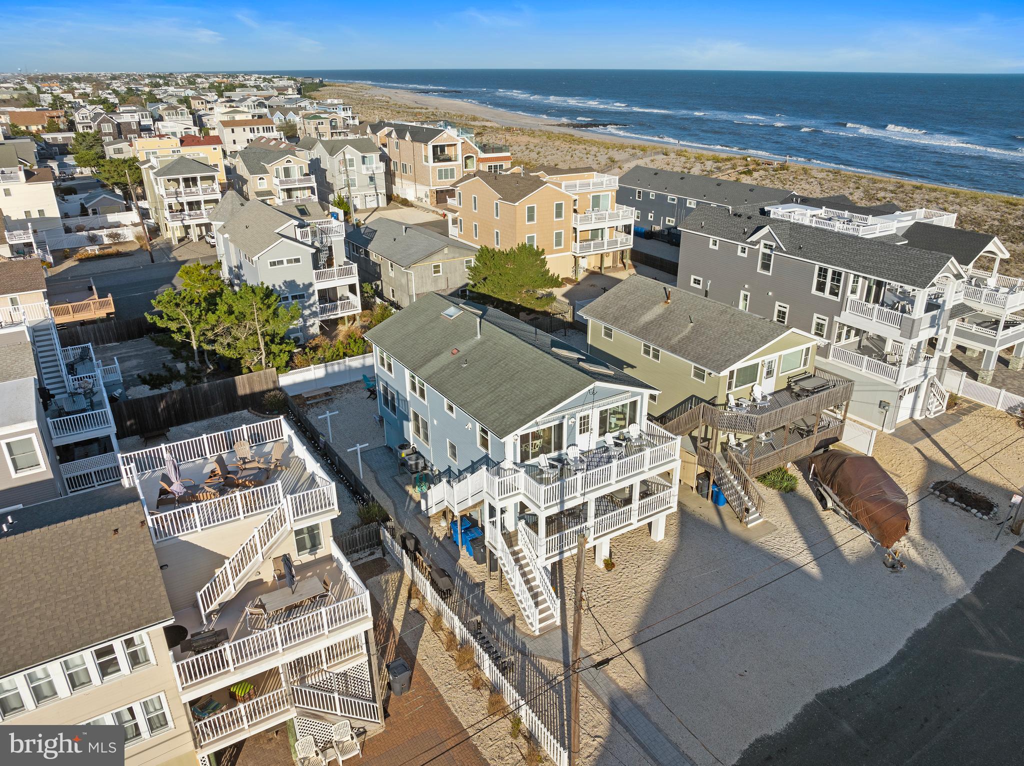 229 MERIVALE AVENUE A 1ST FLOOR