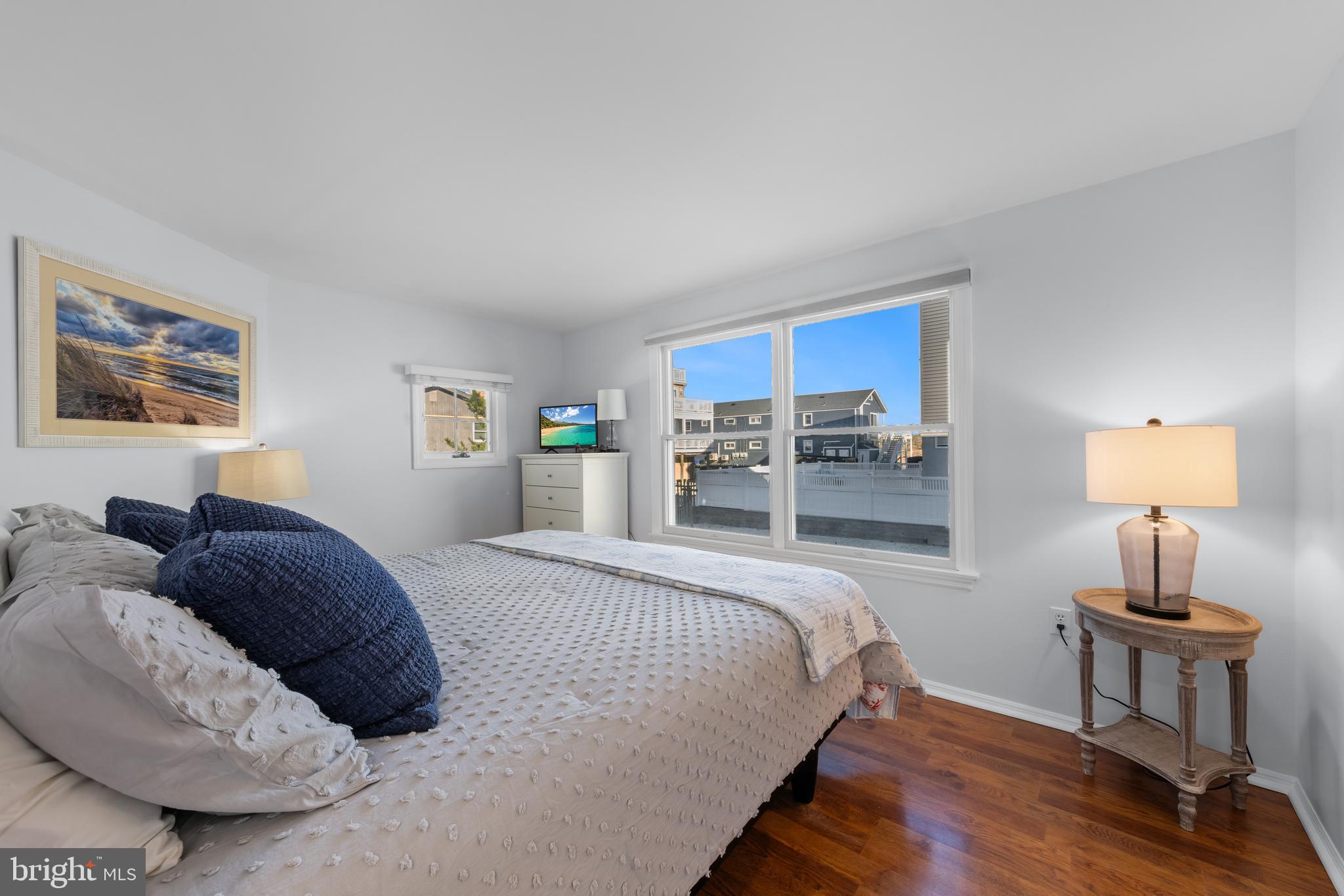 229 MERIVALE AVENUE A 1ST FLOOR