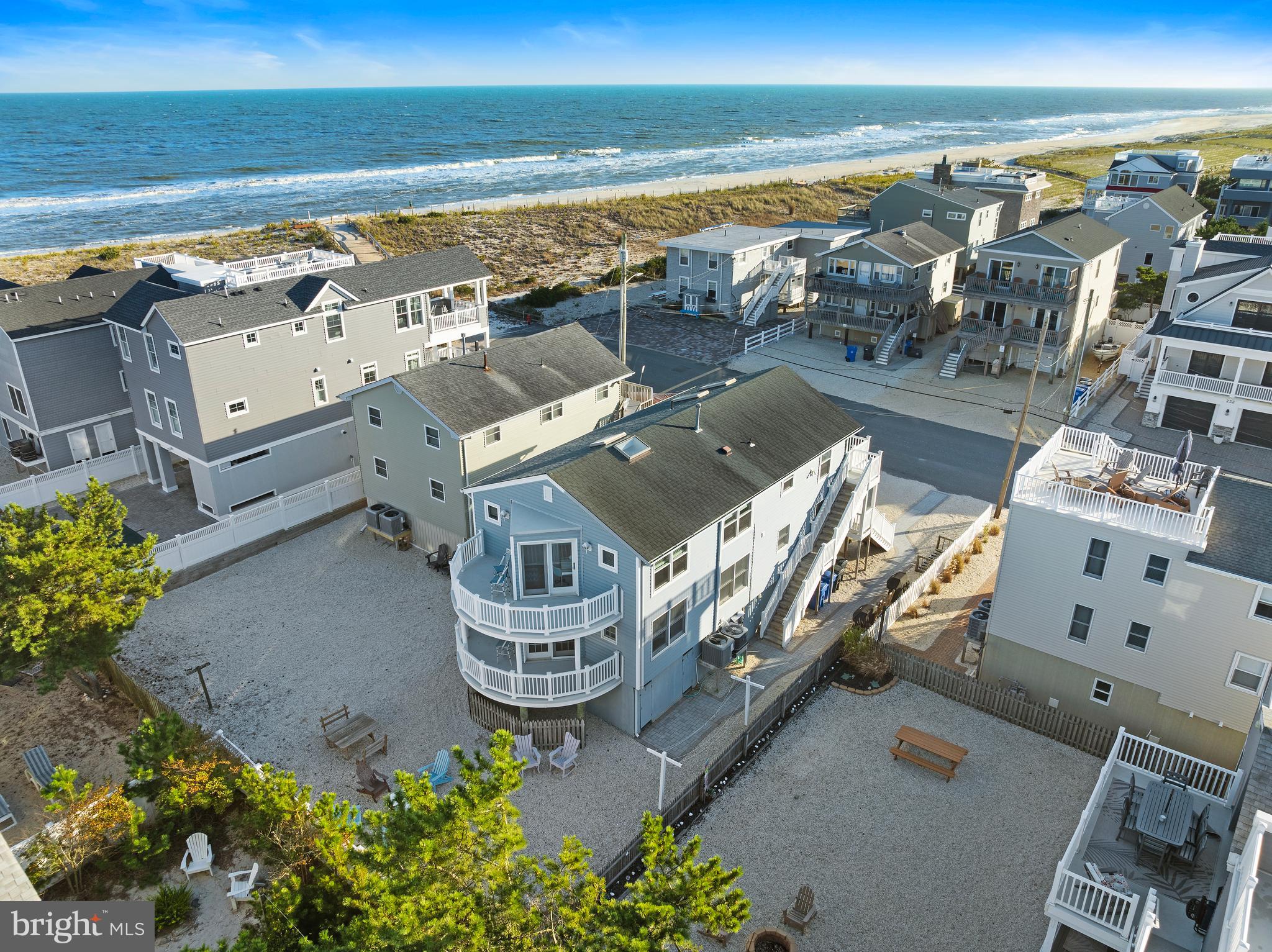 229 MERIVALE AVENUE A 1ST FLOOR