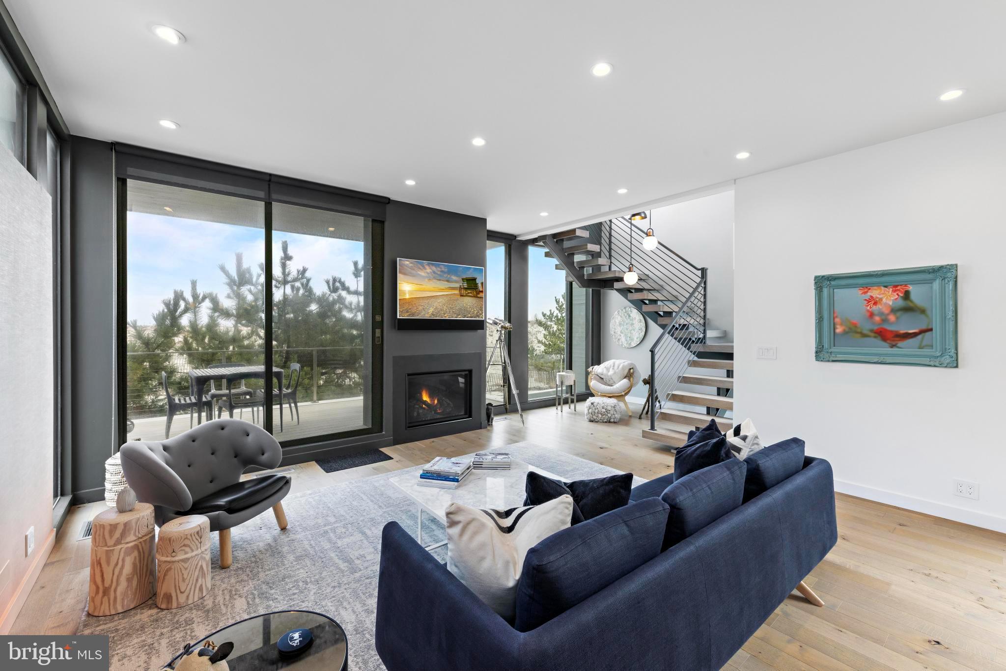 205 STRATFORD AVENUE