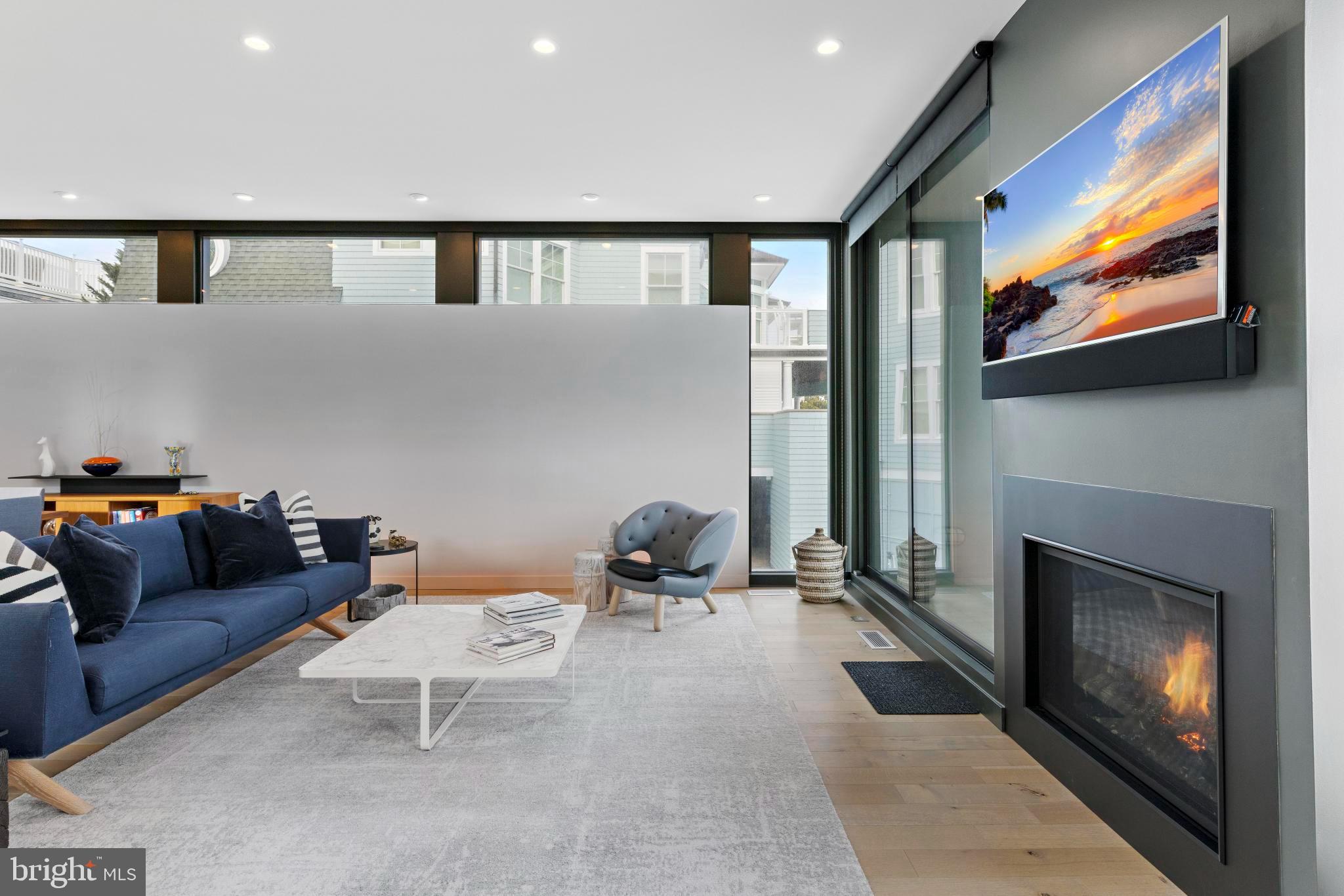 205 STRATFORD AVENUE