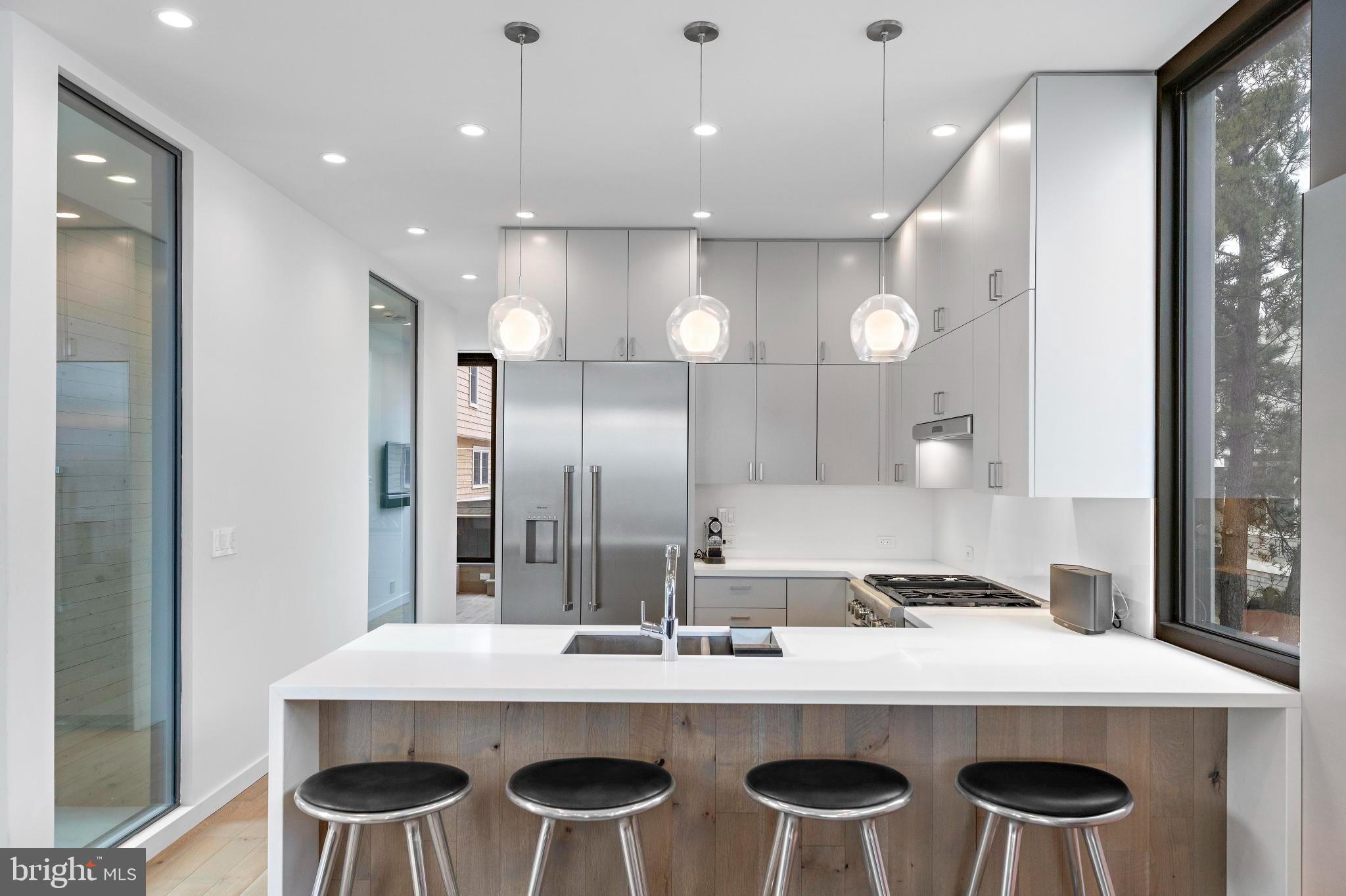 205 STRATFORD AVENUE