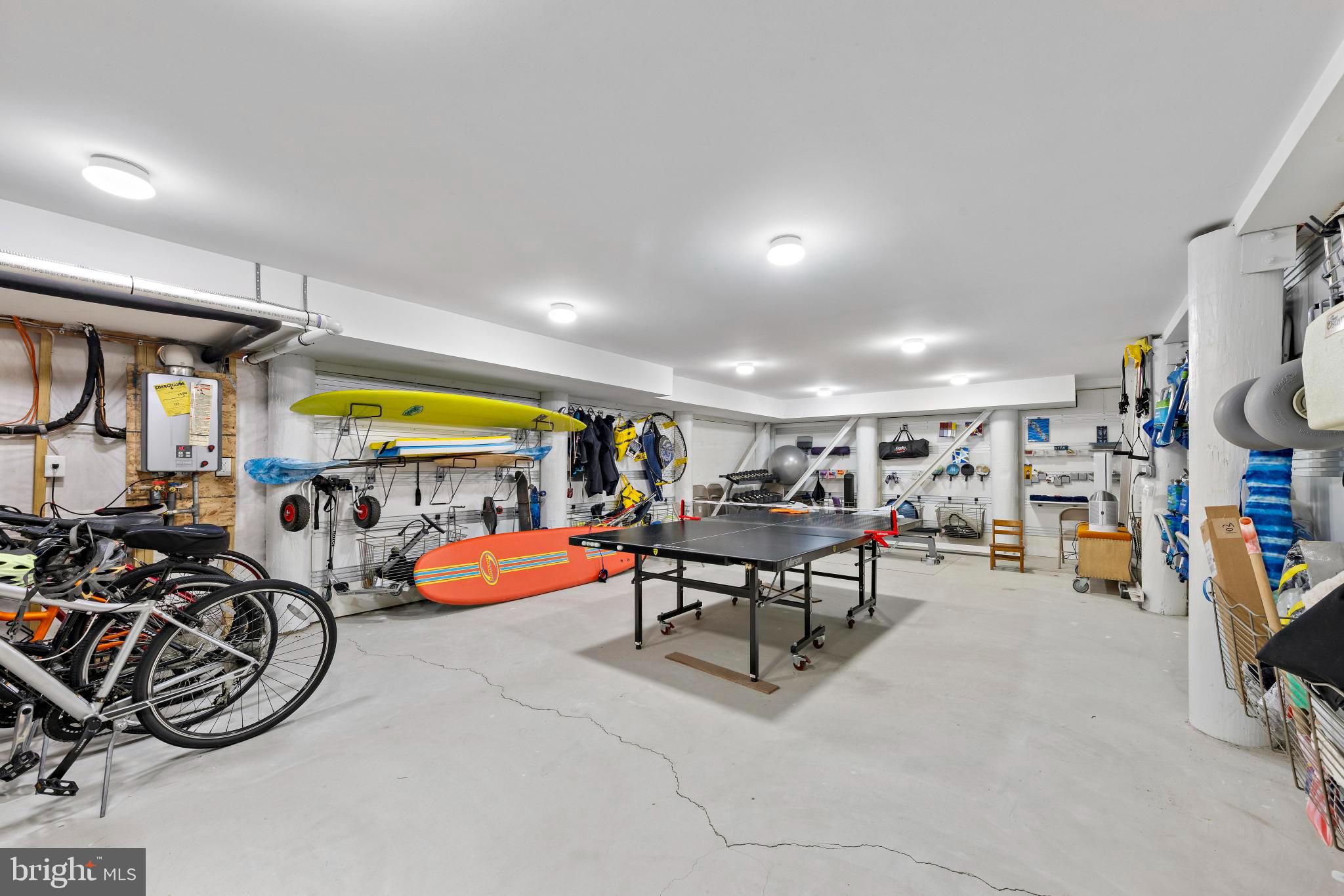 205 STRATFORD AVENUE