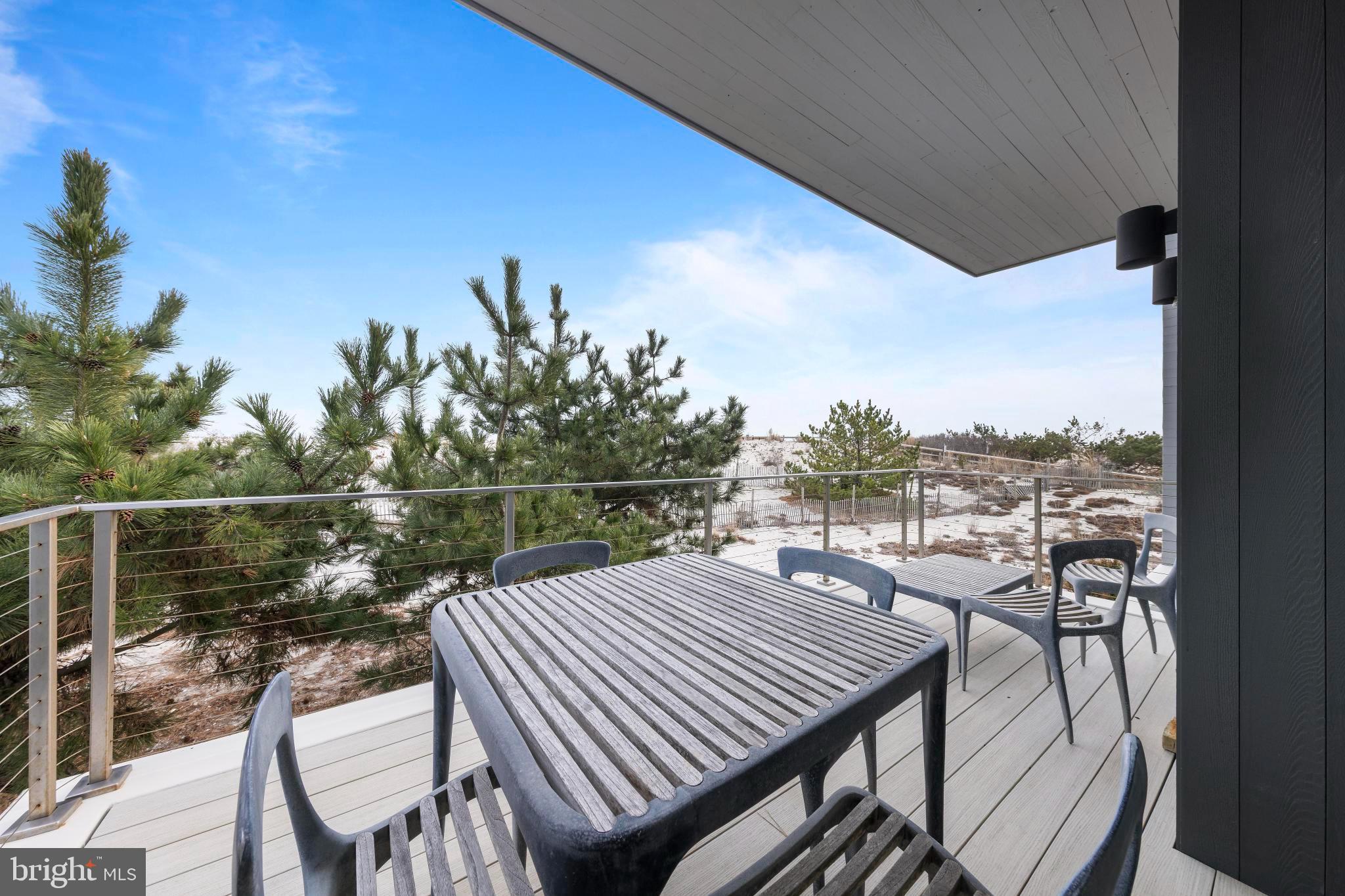 205 STRATFORD AVENUE