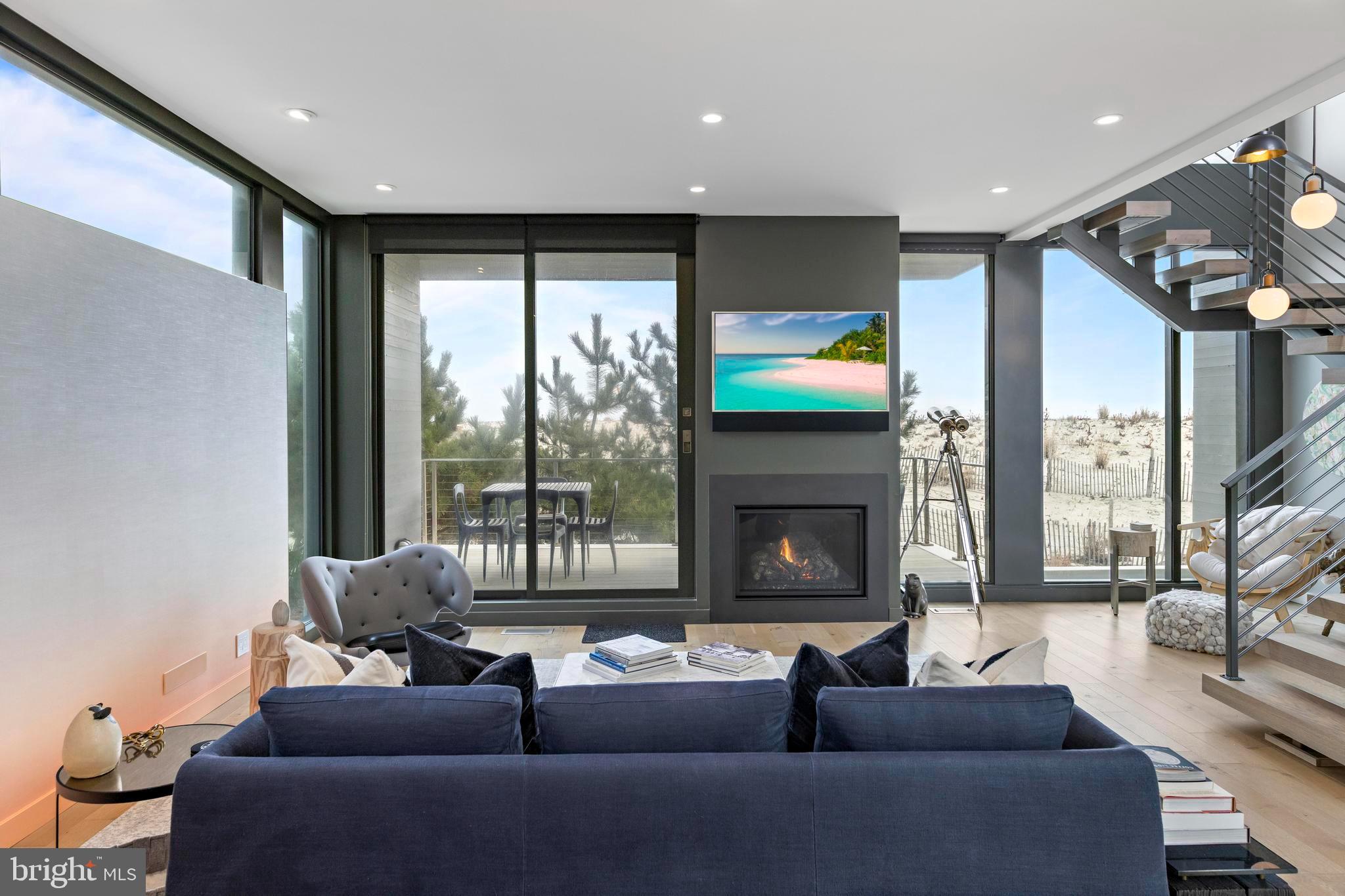 205 STRATFORD AVENUE