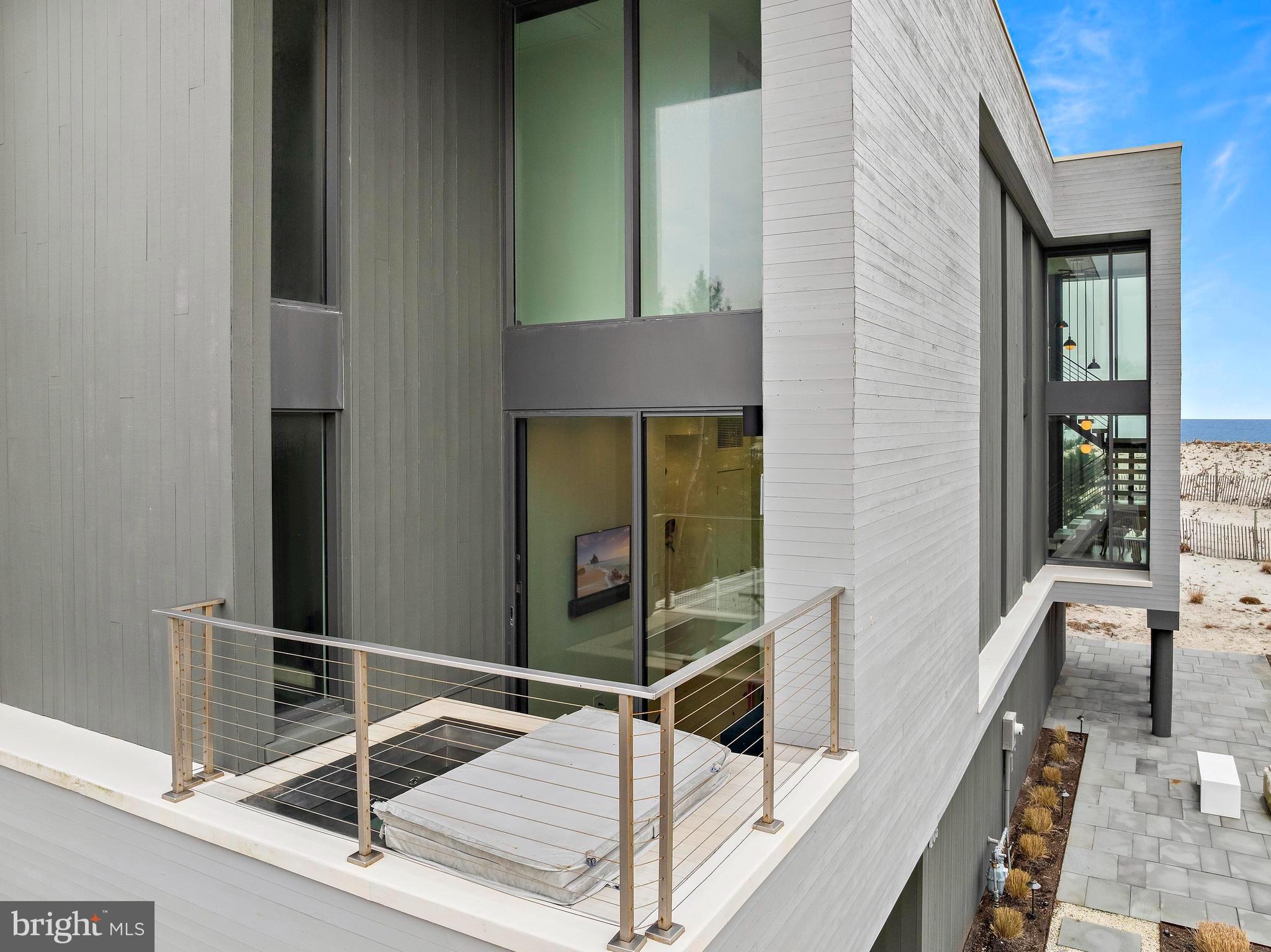 205 STRATFORD AVENUE