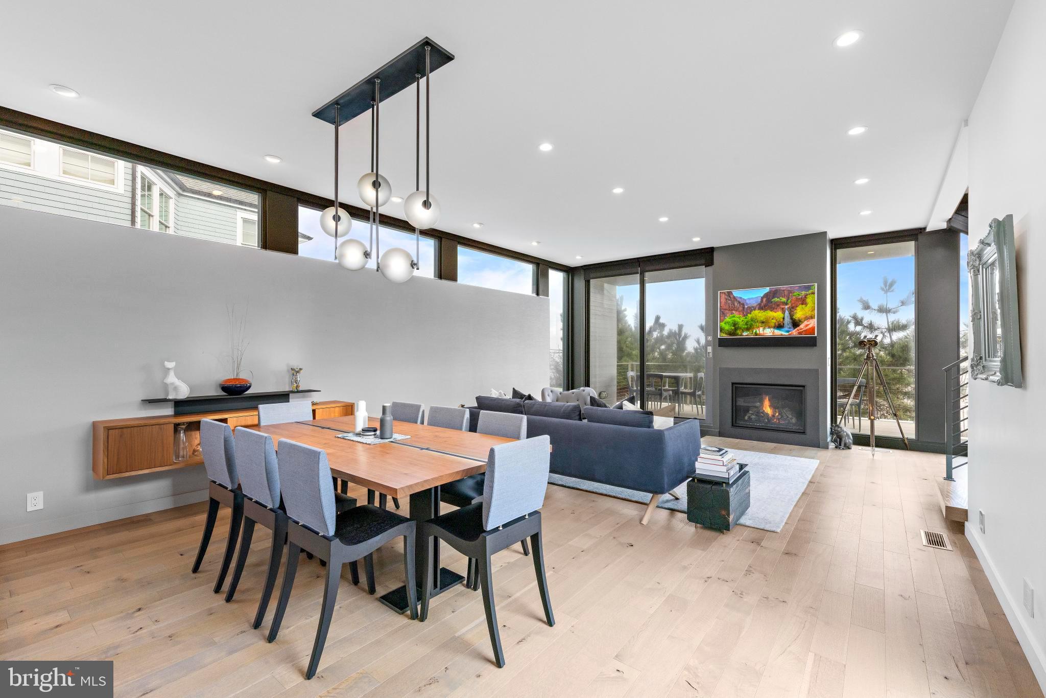 205 STRATFORD AVENUE