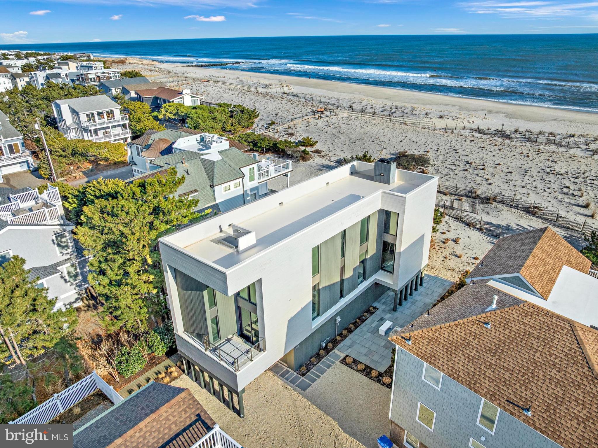 205 STRATFORD AVENUE