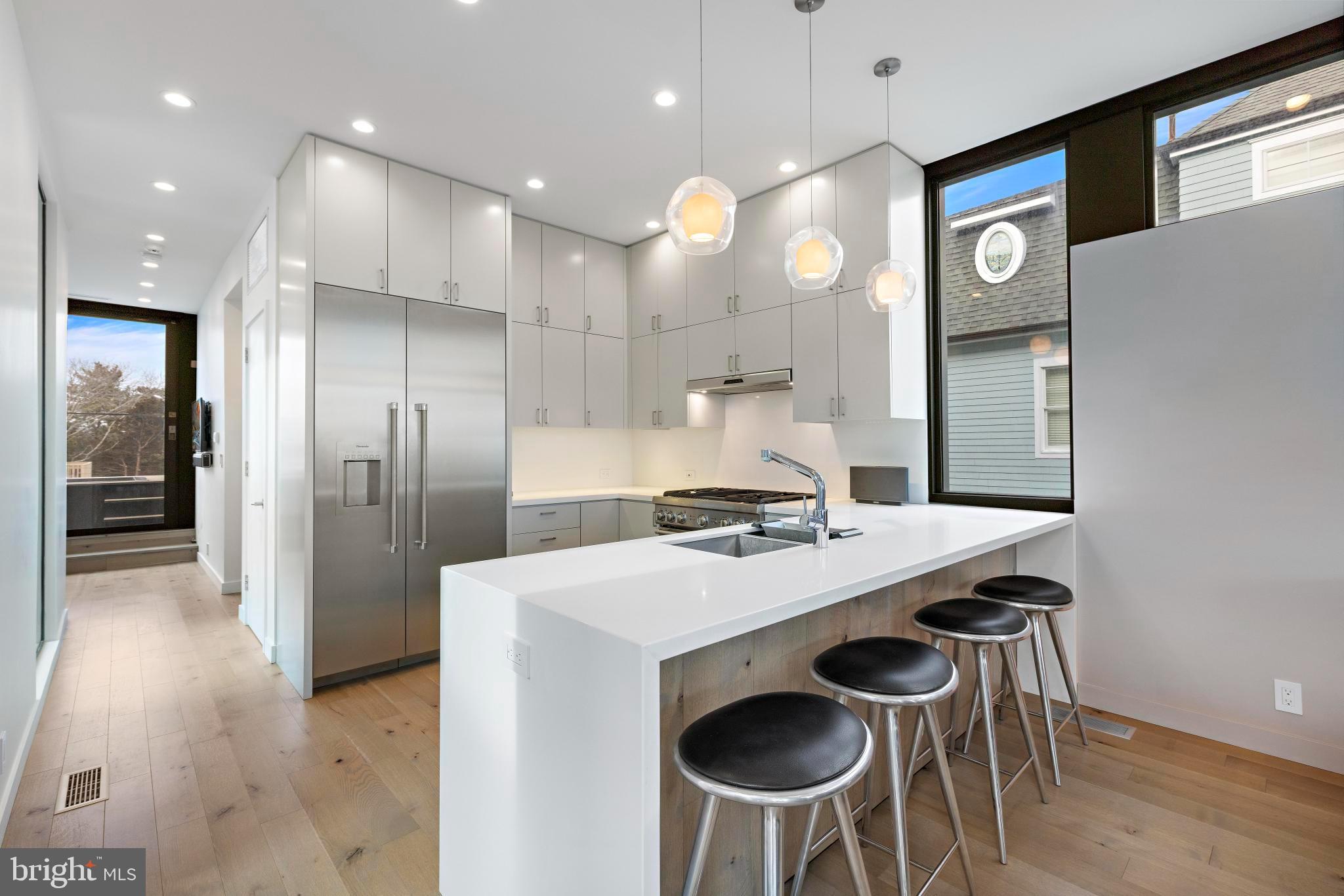 205 STRATFORD AVENUE