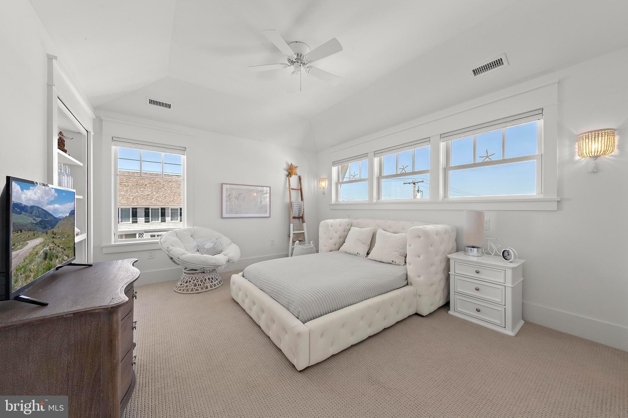 917 S ATLANTIC AVENUE