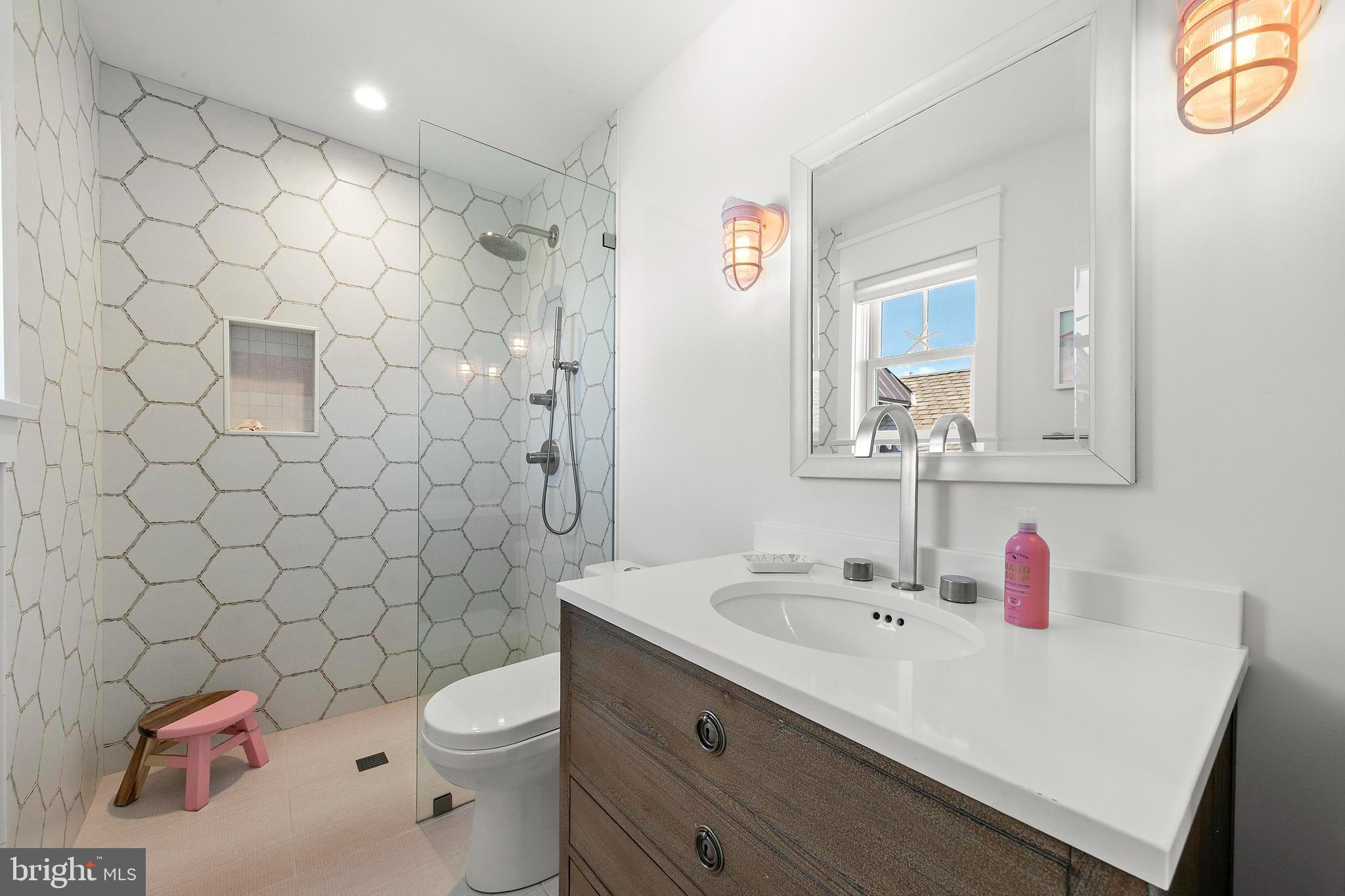 917 S ATLANTIC AVENUE