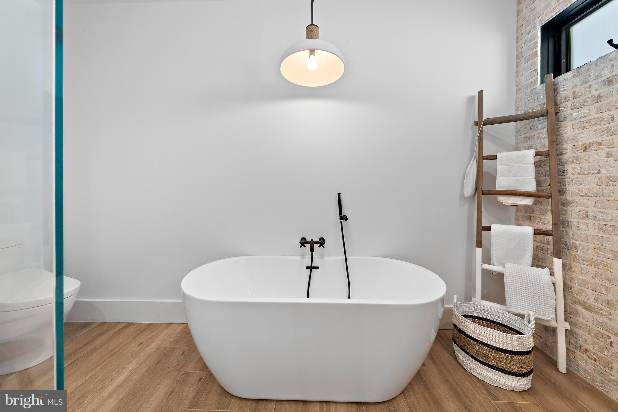 917 S ATLANTIC AVENUE