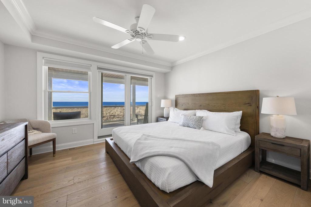 123 E COLORADO